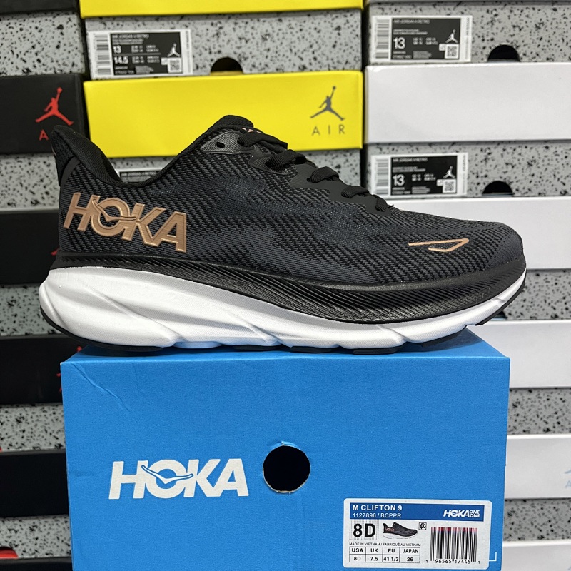 Hoka Clifton 9 Sneakers
