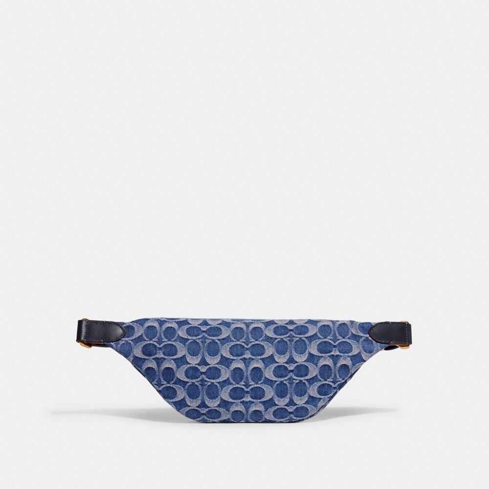 COAthtCH Classic handbags