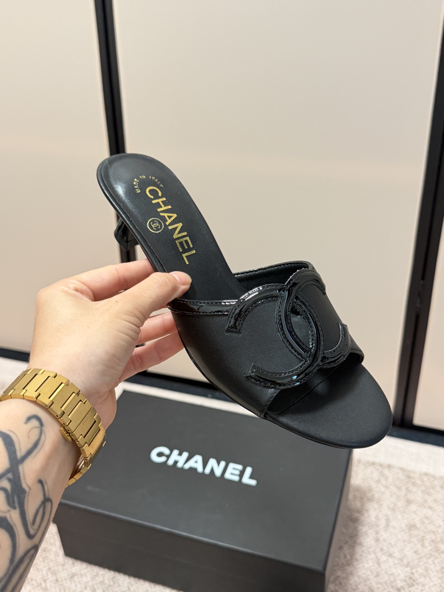 Chanel Cutout Double-C Slide Sandals - Black detail 3