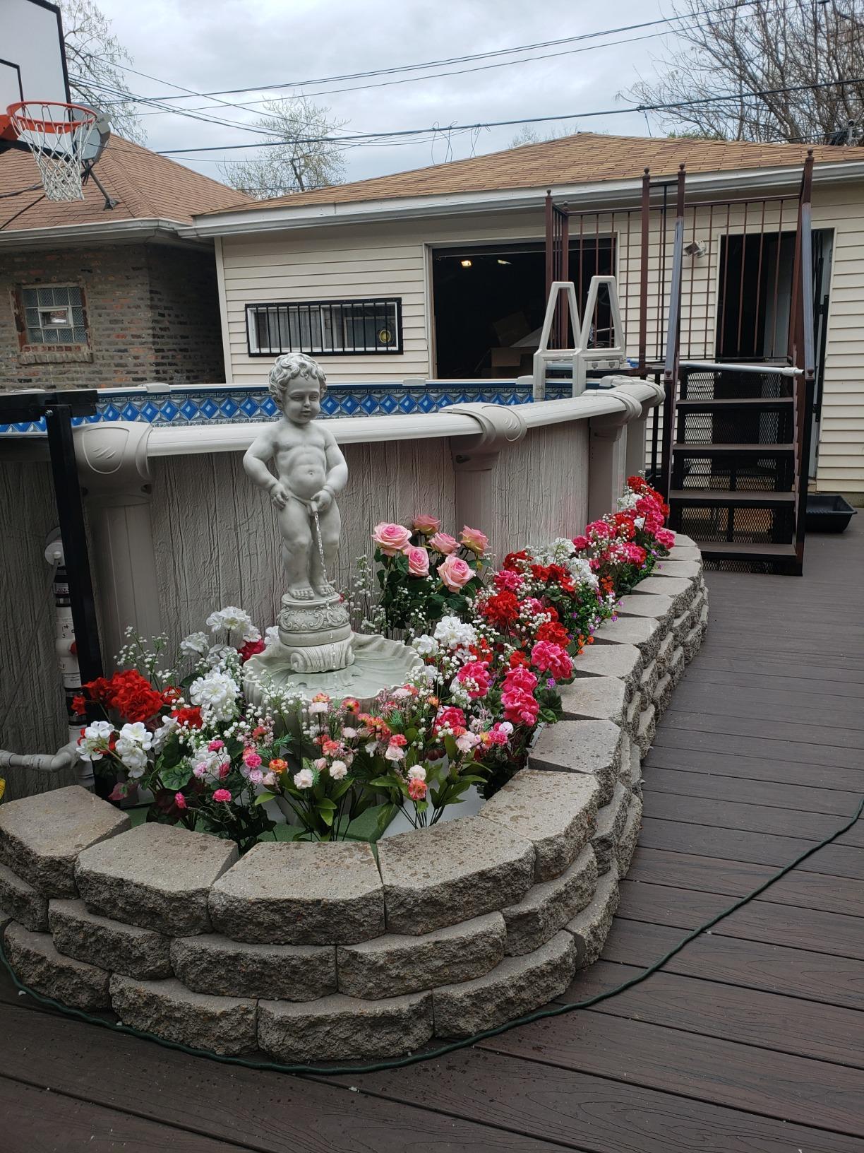 Complete Manneken Pis Peeing Boy Water Fountain Garden Decor