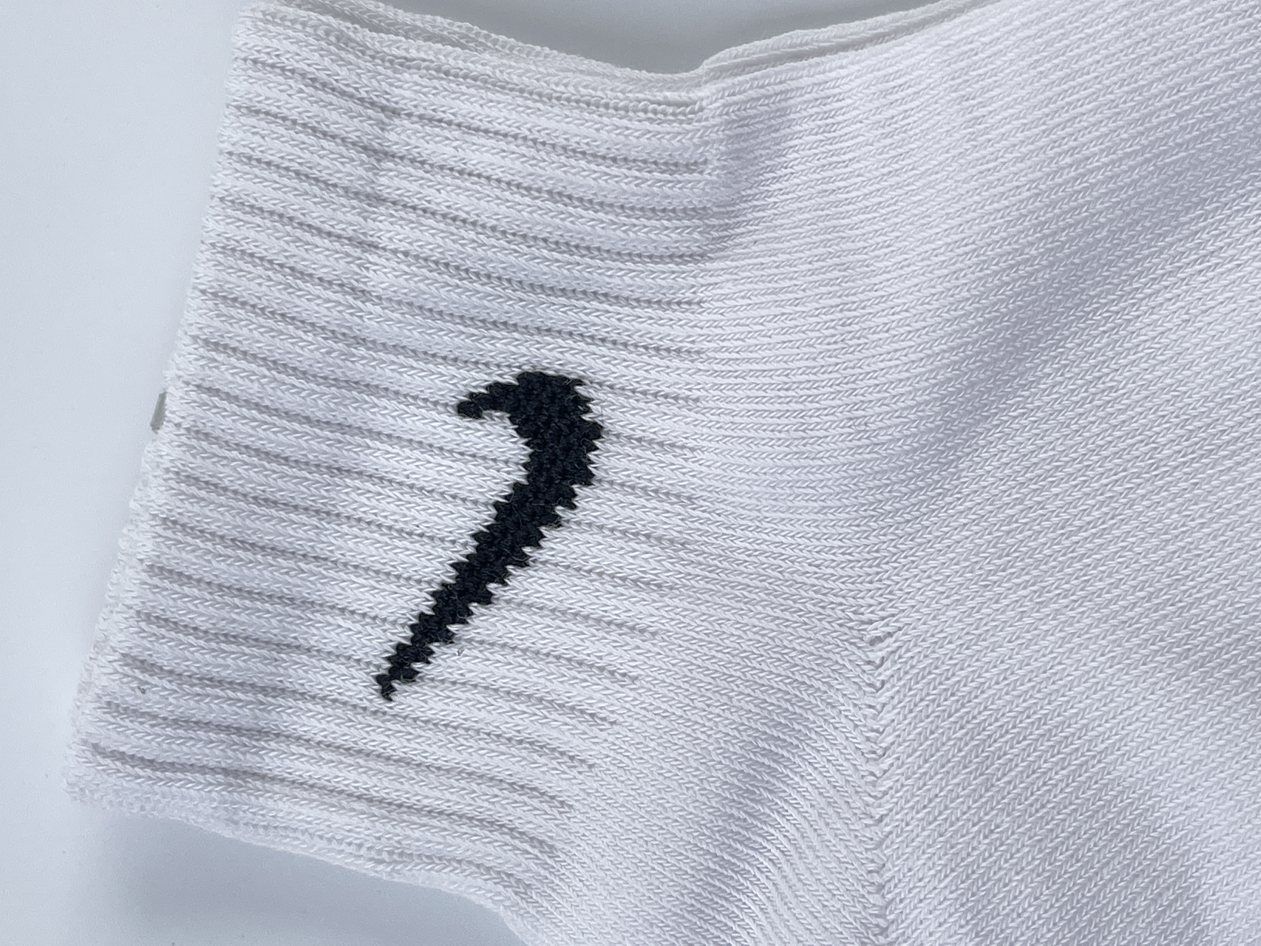 Nike Mid-Crew Socks White Black