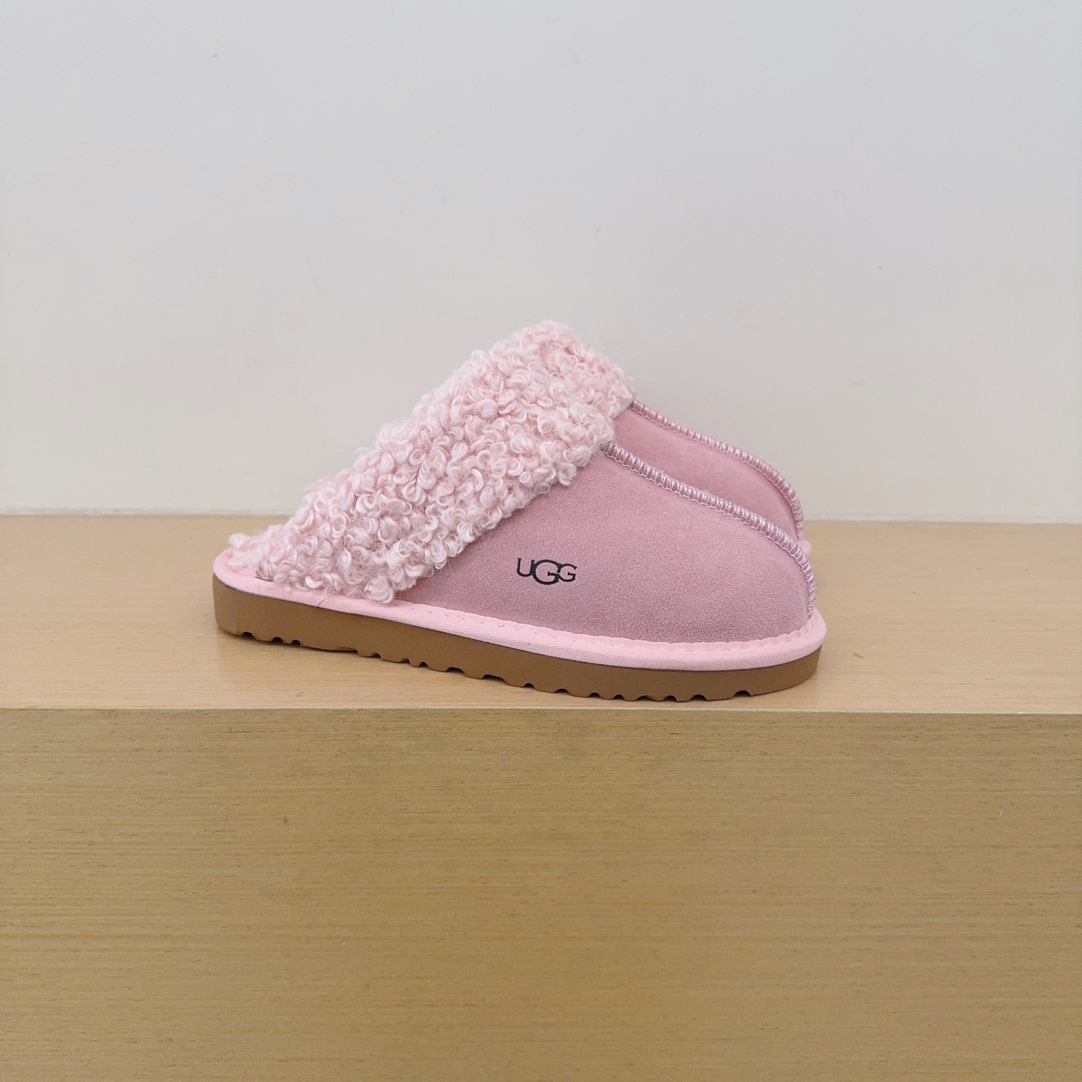 UGG Kids Curly Fleece Star Slippers