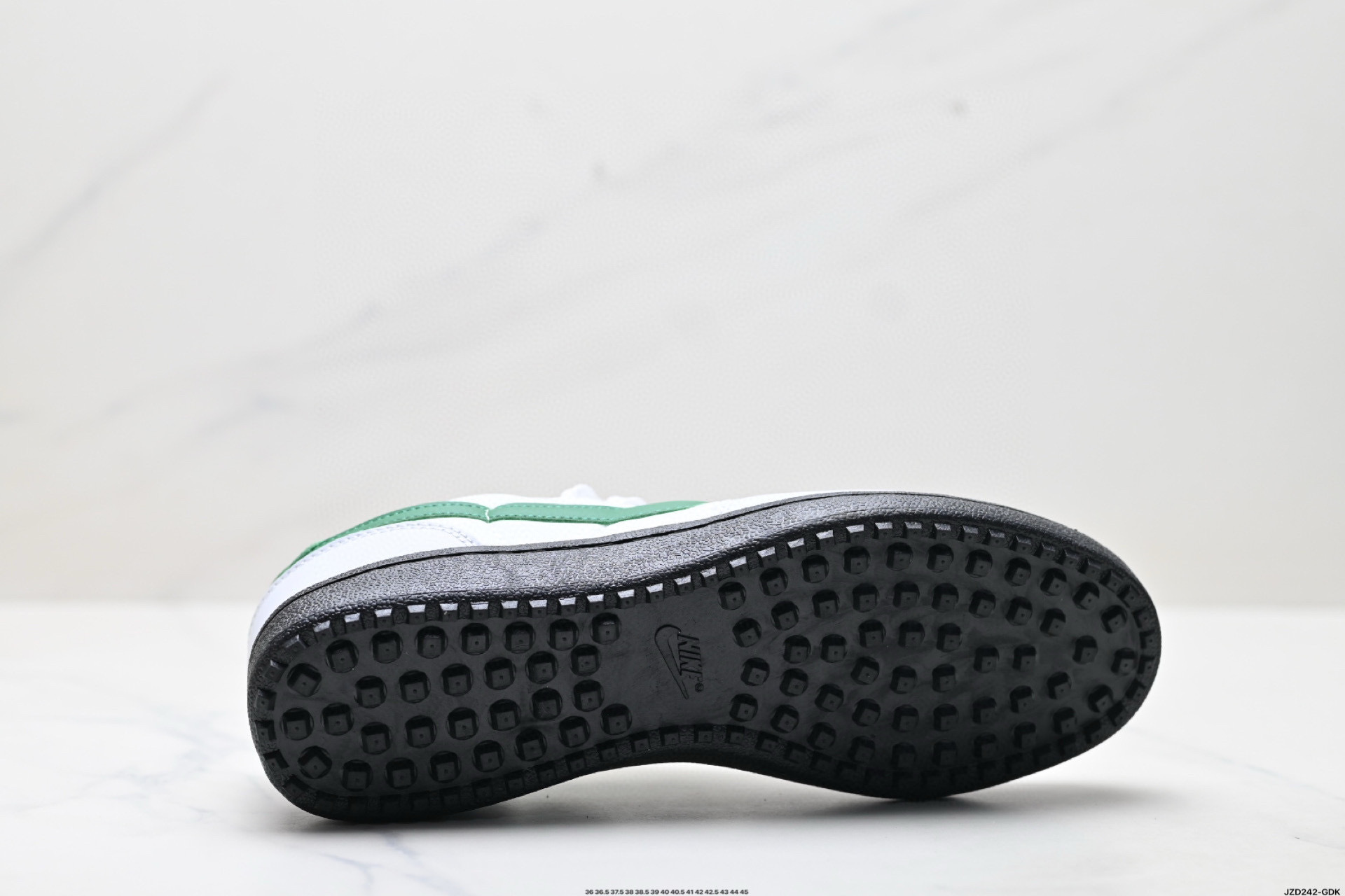 Nike Field General 82