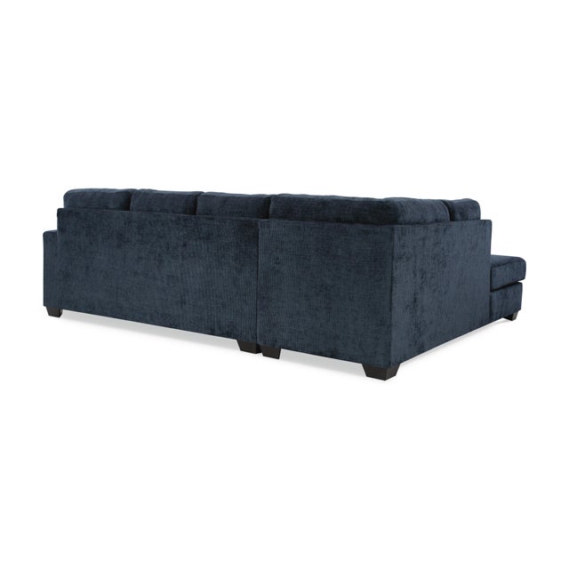 Aviemore 2-Piece Sectional with Chaise