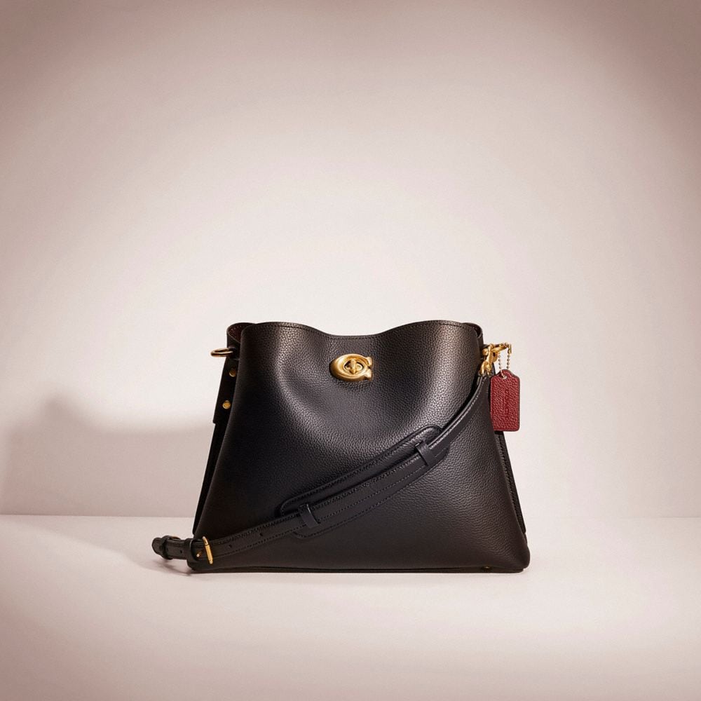 COAthtCH Classic handbags