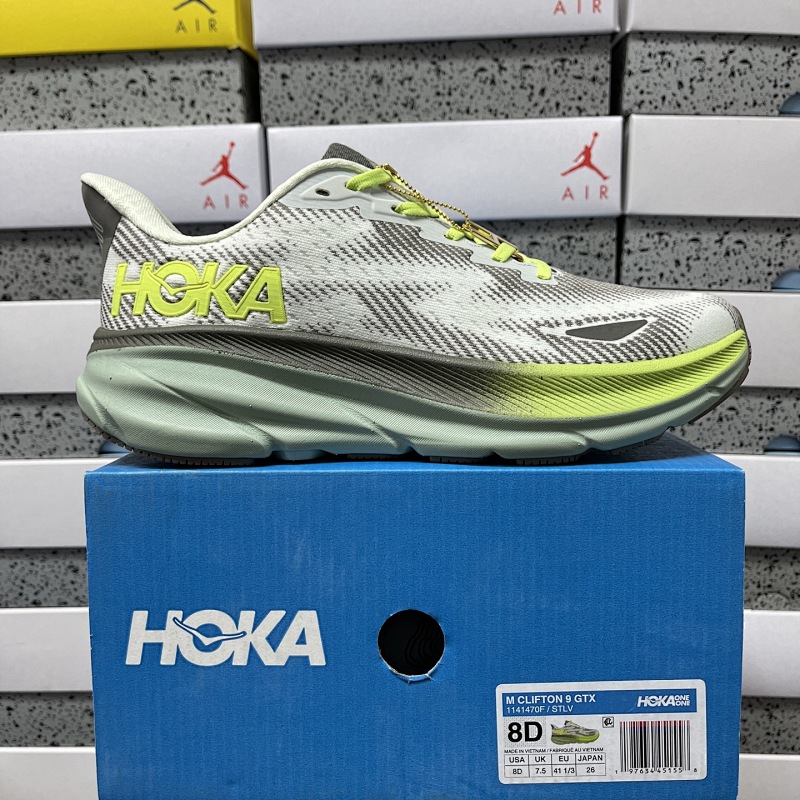 Hoka Clifton 9 Sneakers
