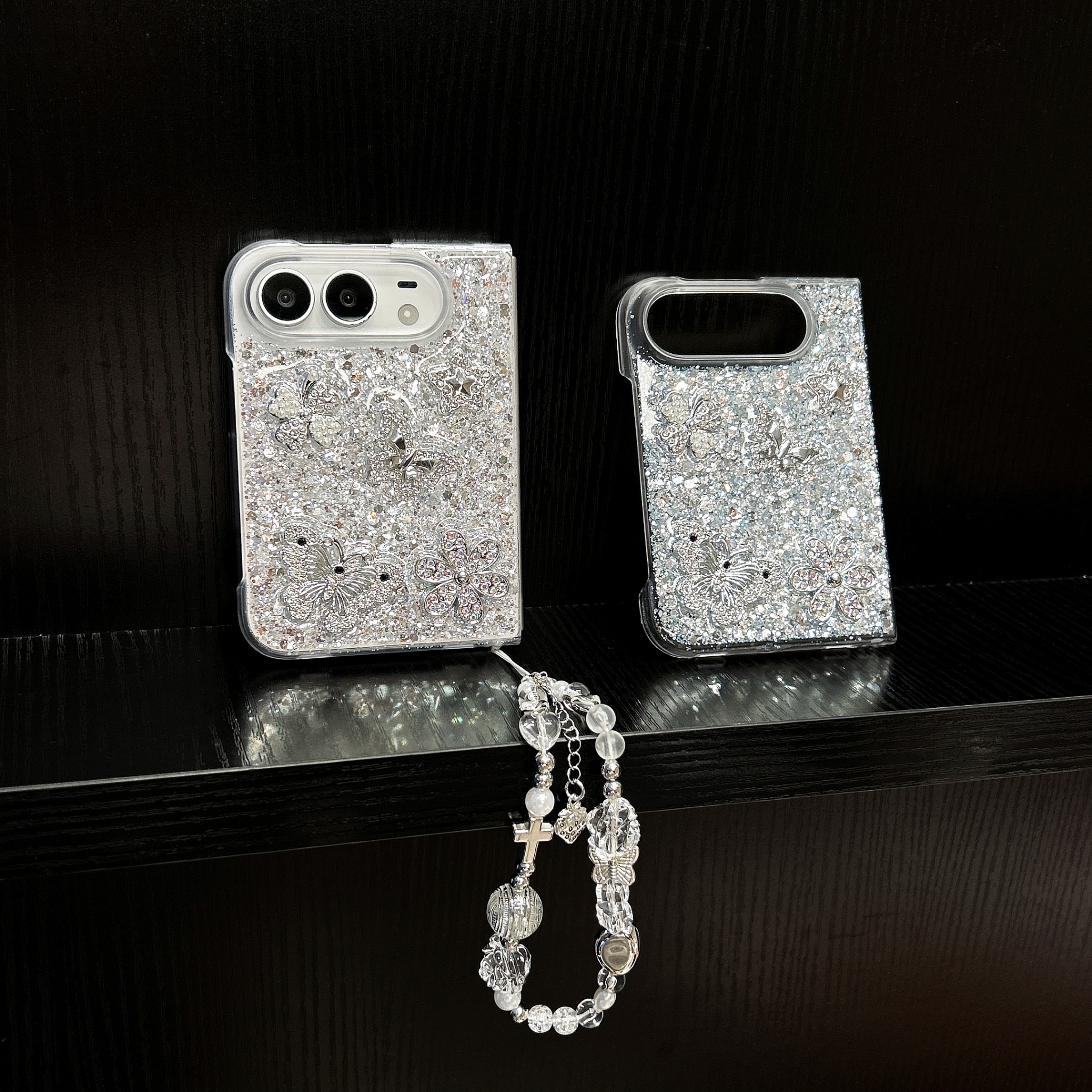 Galaxy Z Flip 6 Protective Case Glitter - back view