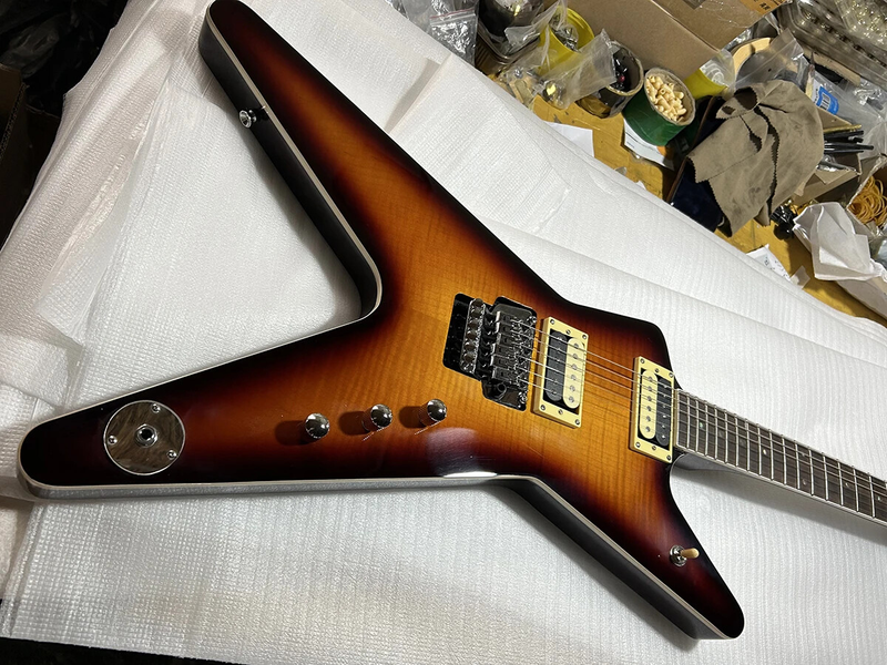 6Strings Electric Guitar Flame Maple Veneer Rosewood Fretboard Chrome Hardware