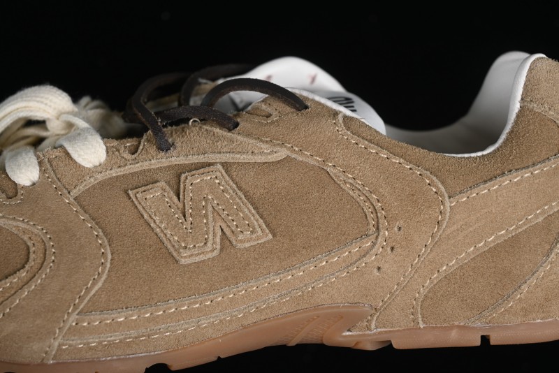 MiuMiu x New Balance 530
