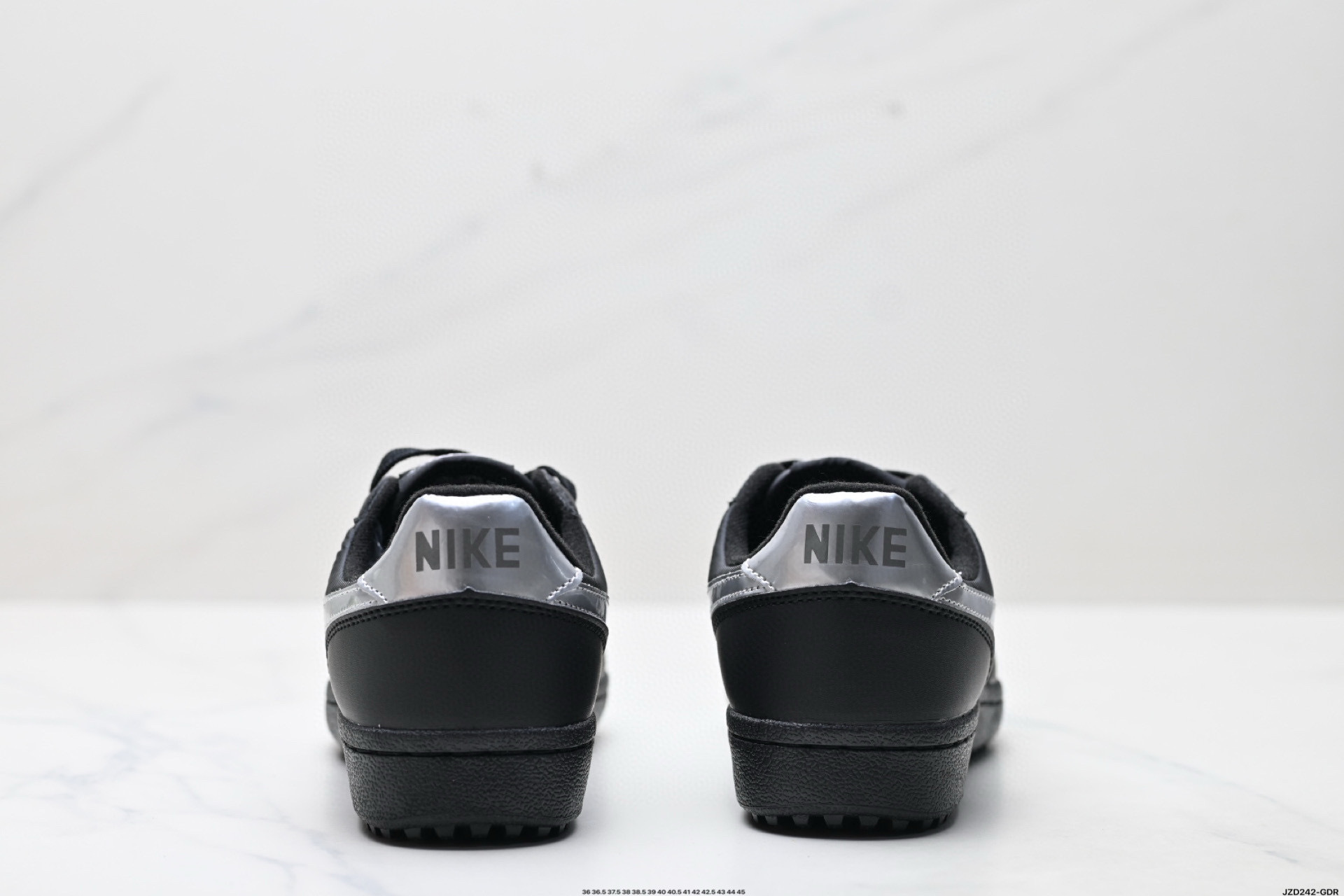 Nike Field General 82