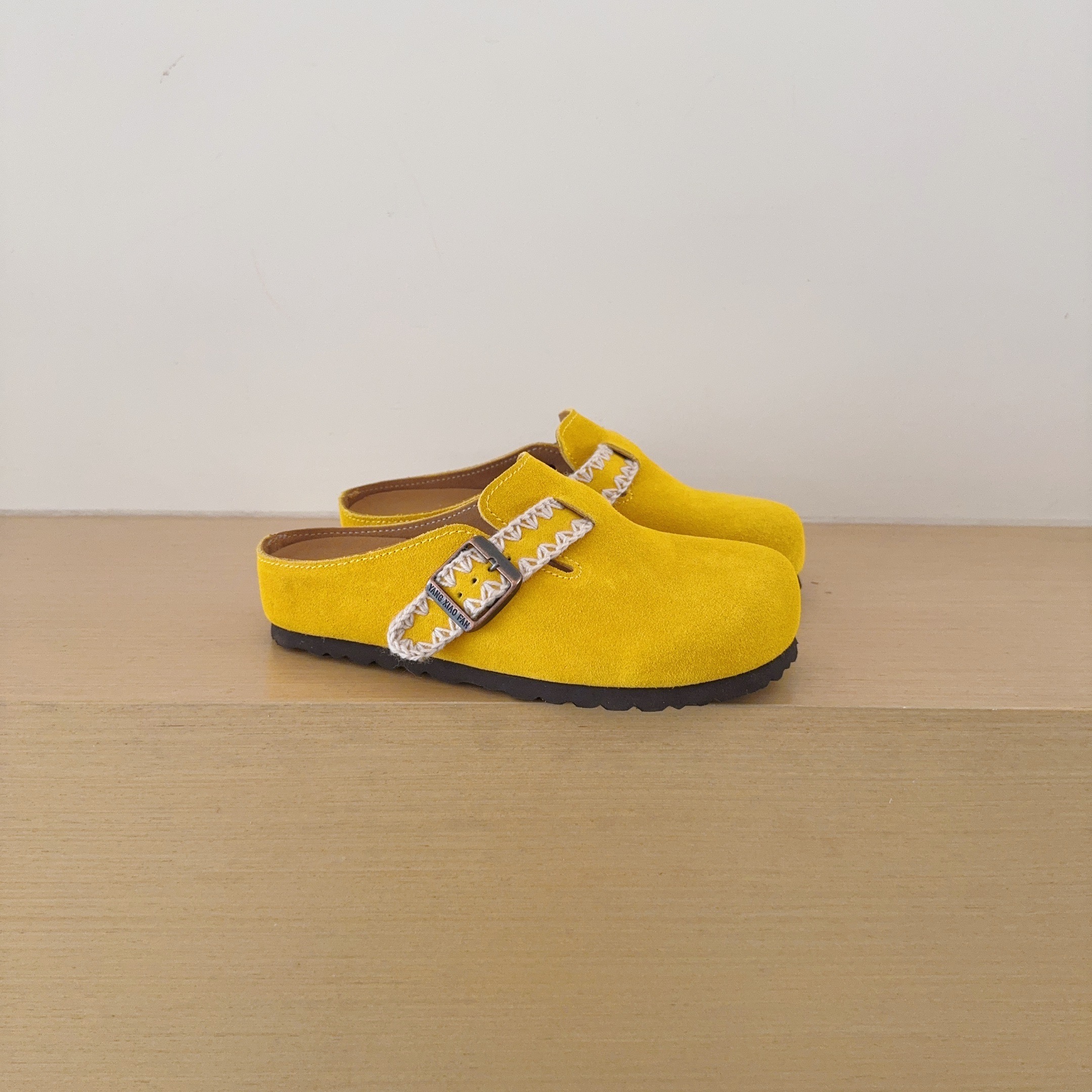 UGG Footwear Style 062