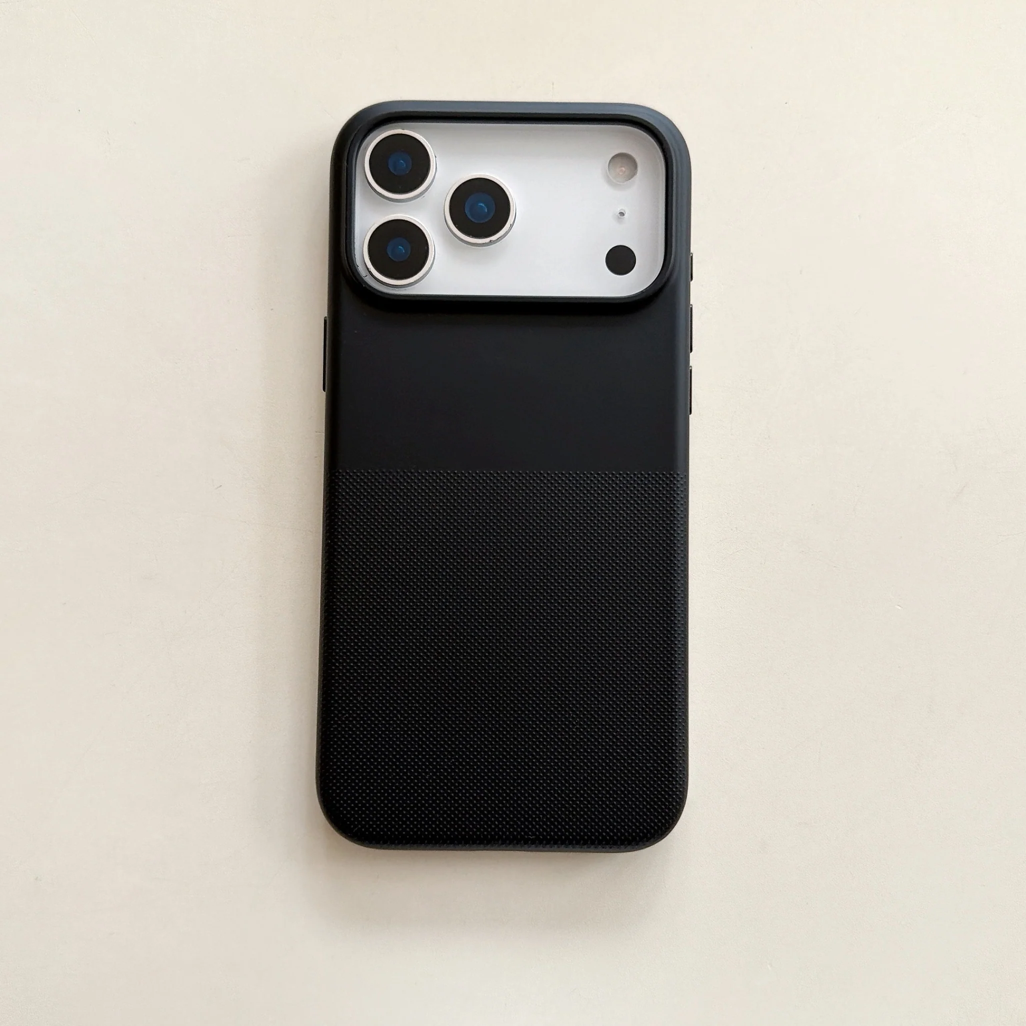iPhone 15 Pro Max Protective Case MagSafe - back view