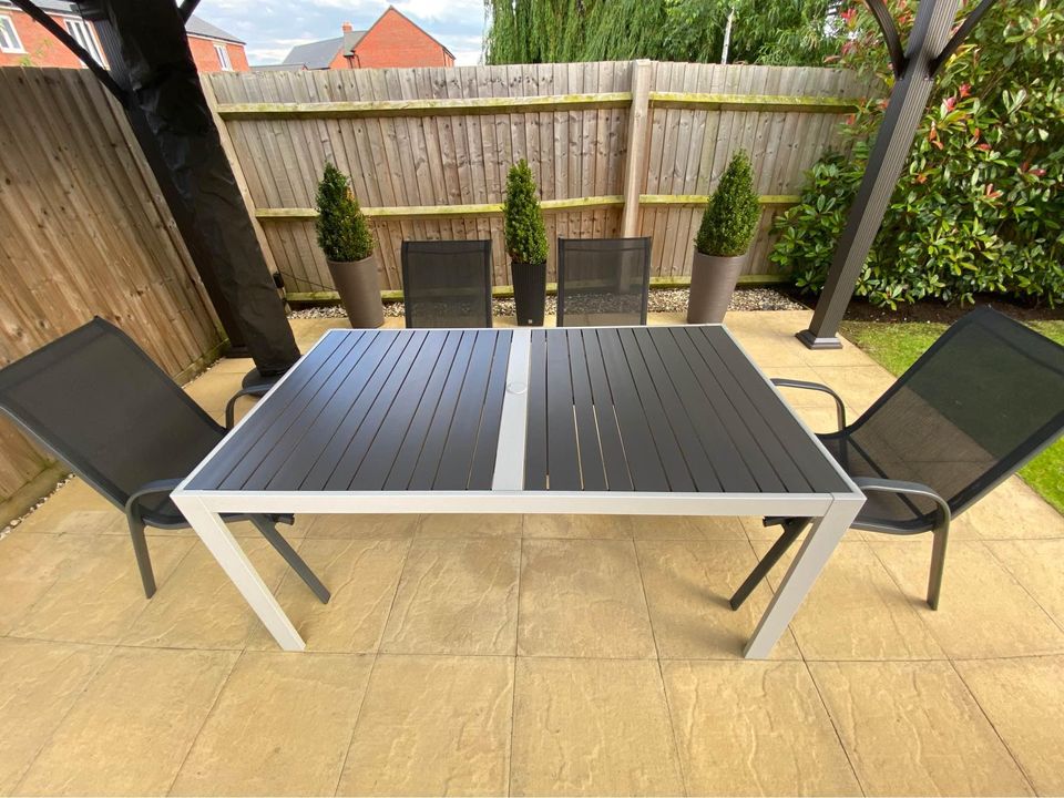Aluminium Textoline Stackable Garden Chairs - Comes with tables