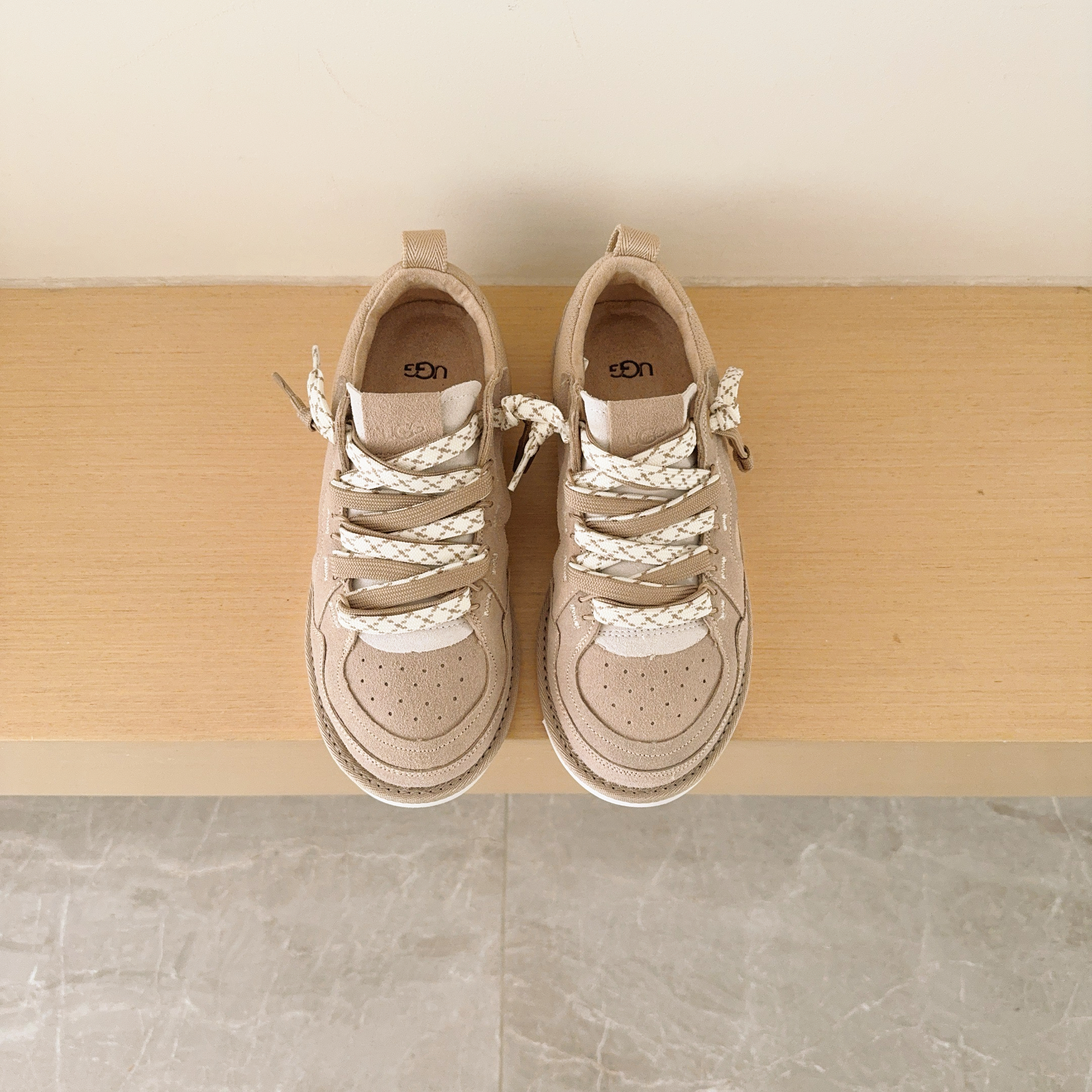 UGG Footwear Style 077