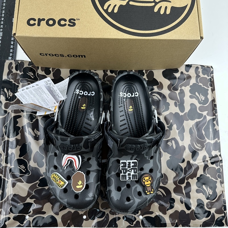 Crocs Camo Print Classic Clog - Black