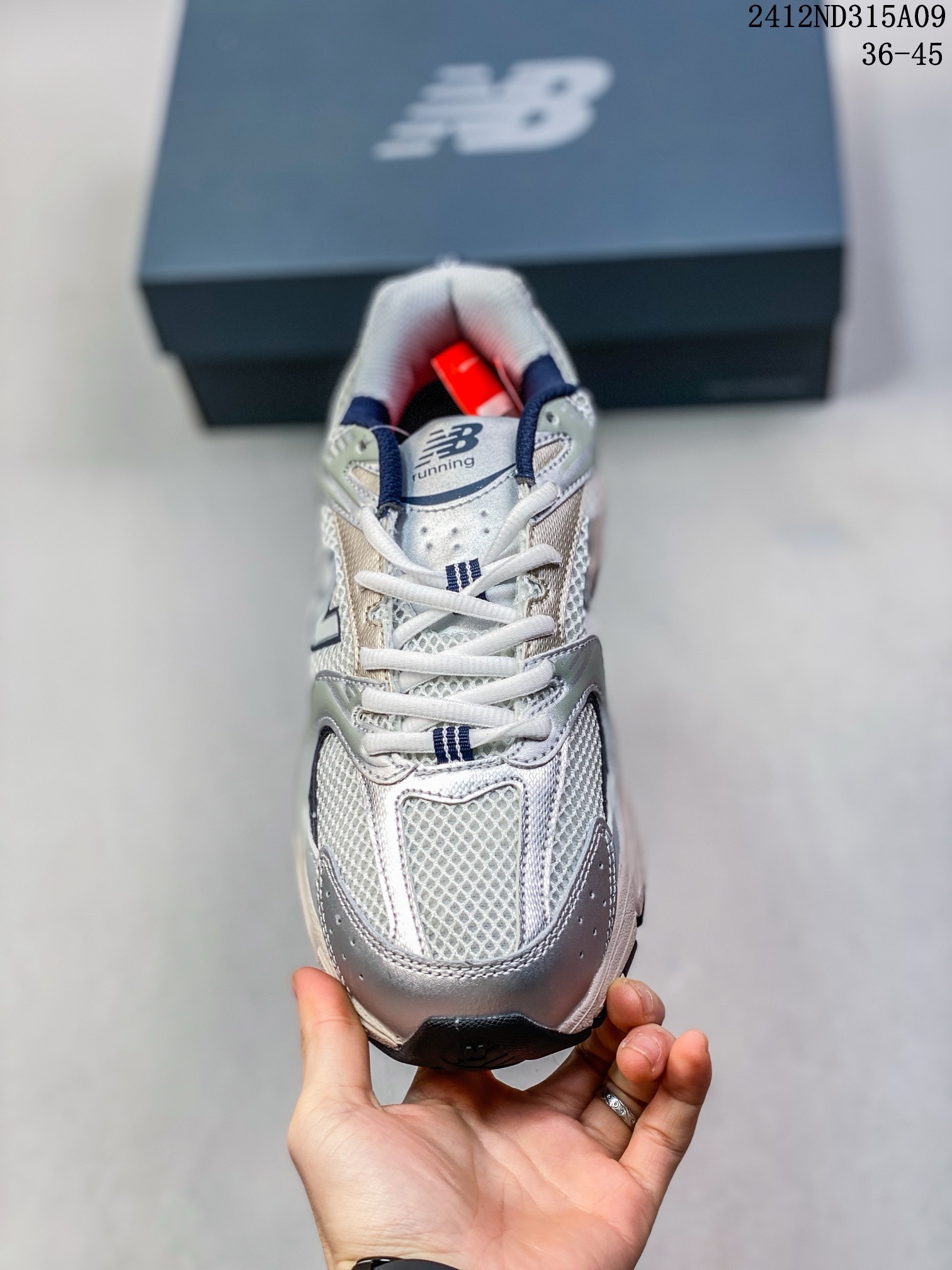 New Balance 530