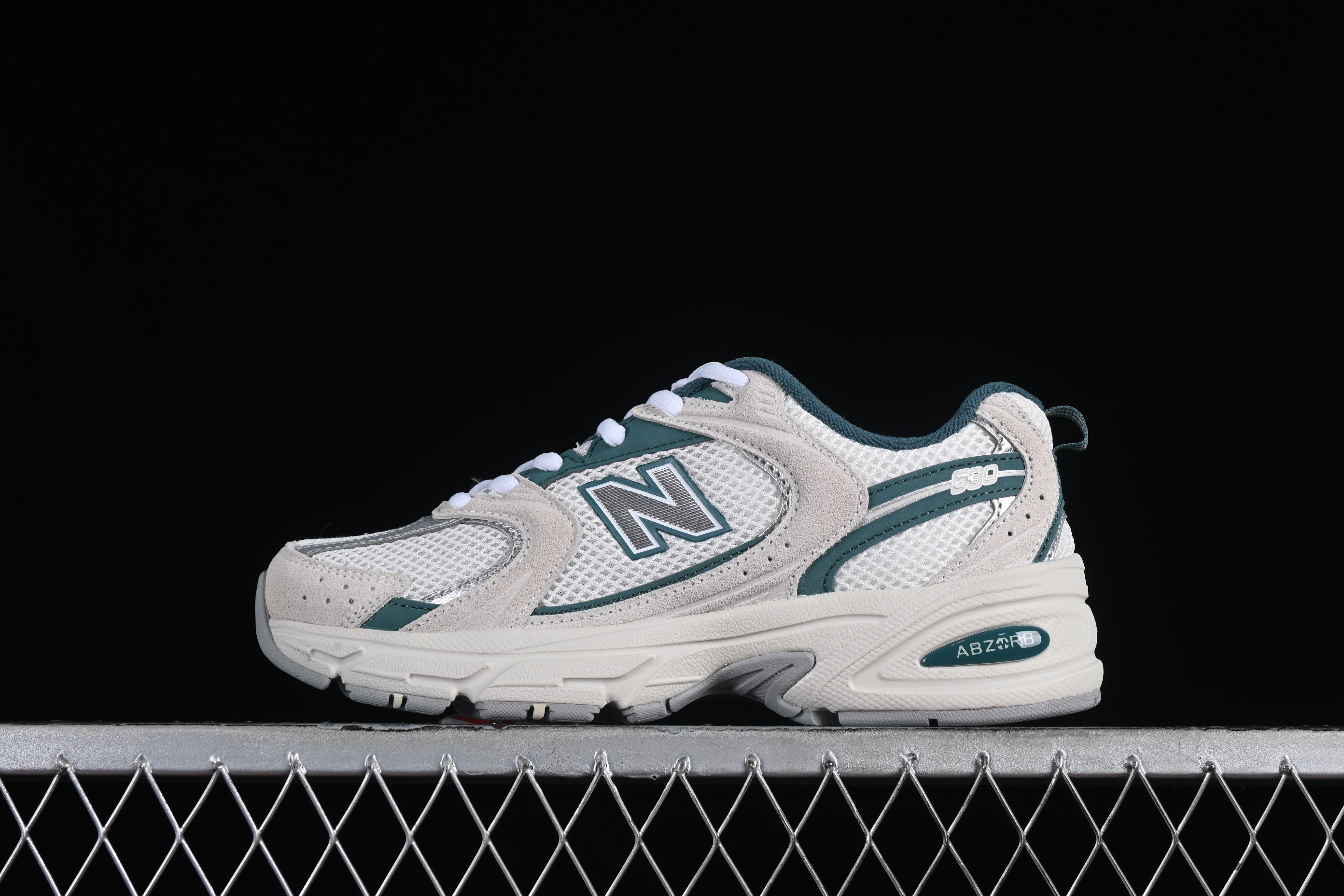 New Balance 530