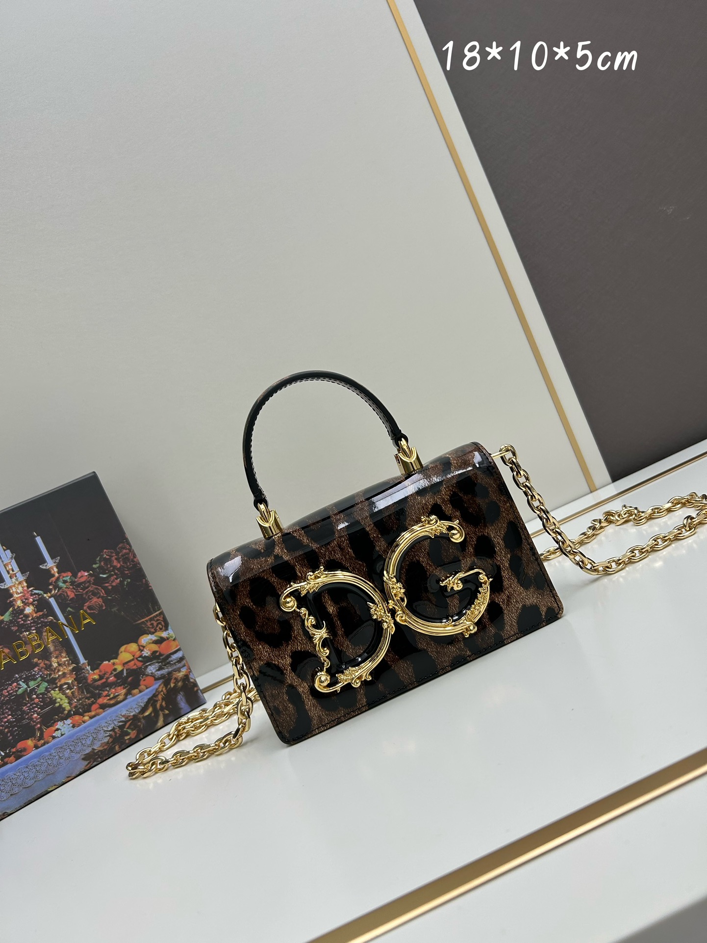 Dolce & Gabbana DG Girls Mini Top Handle Bag（Patent Leather）