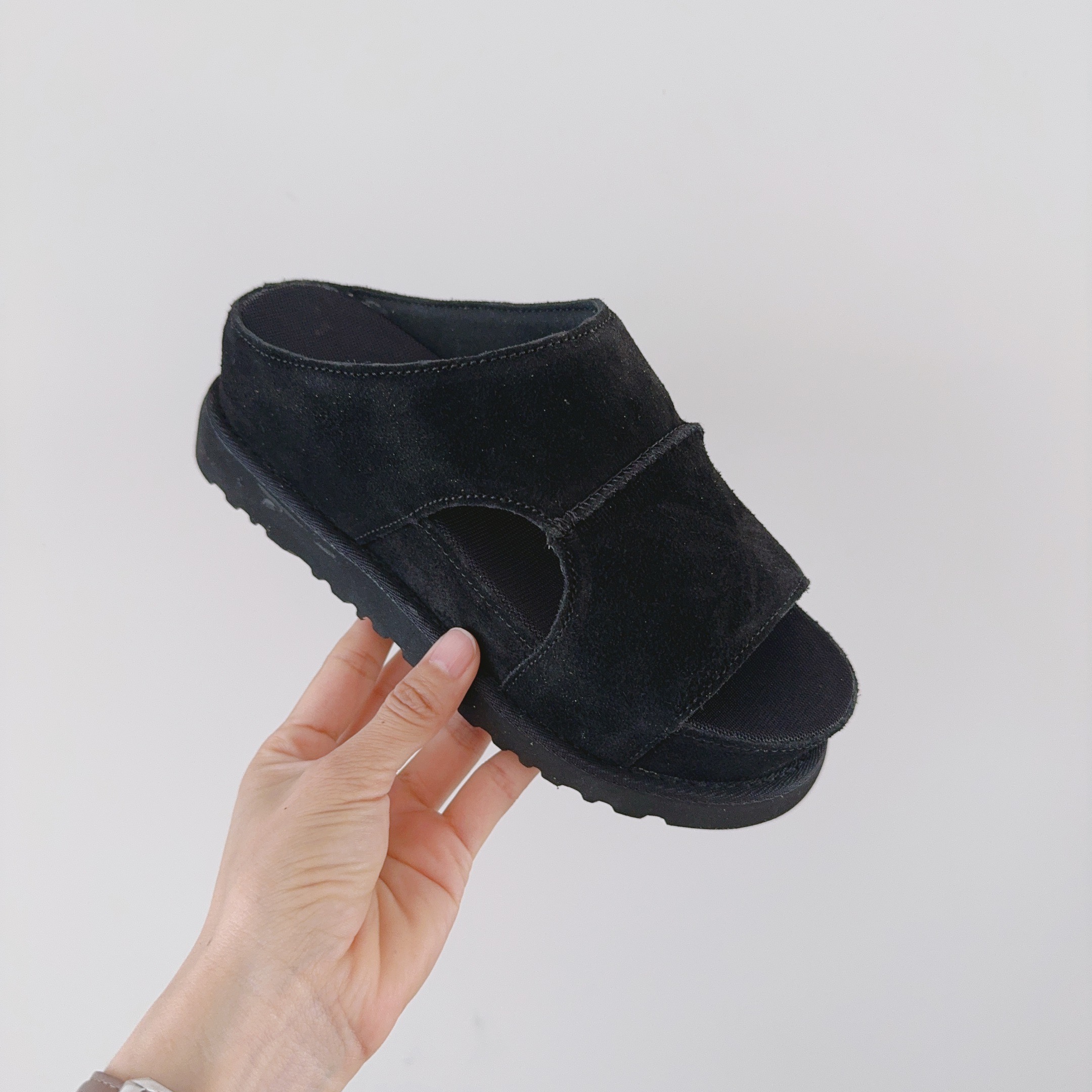 UGG Footwear Style 063