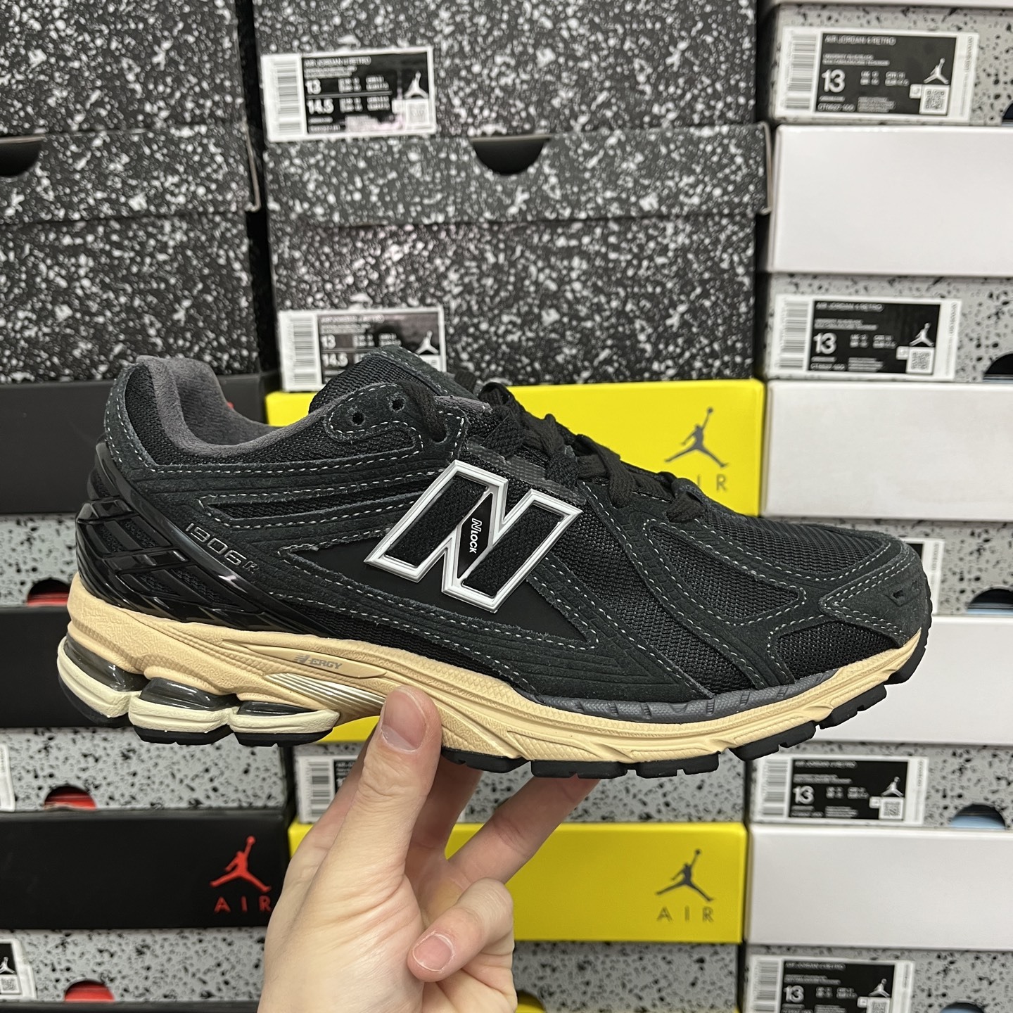 New Balance 1906 Sneakers detail 3