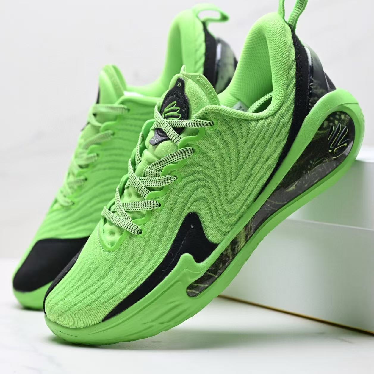 Under Armour Curry 12