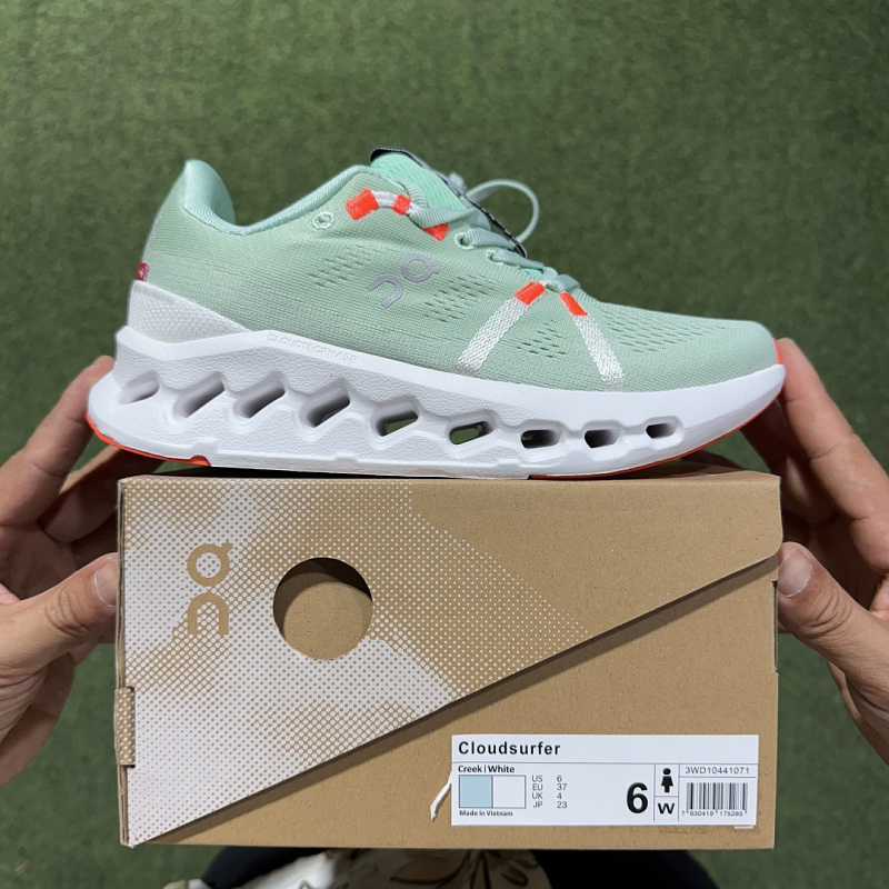 On Cloudsurfer