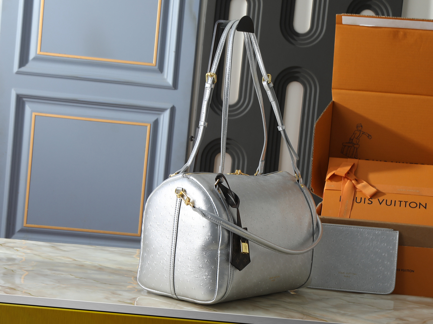 LV Speedy Soft 30（Ostrich Embossed）