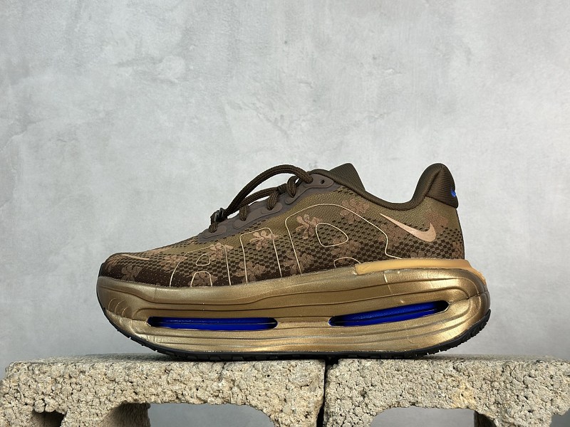 Nike Vomero Premium