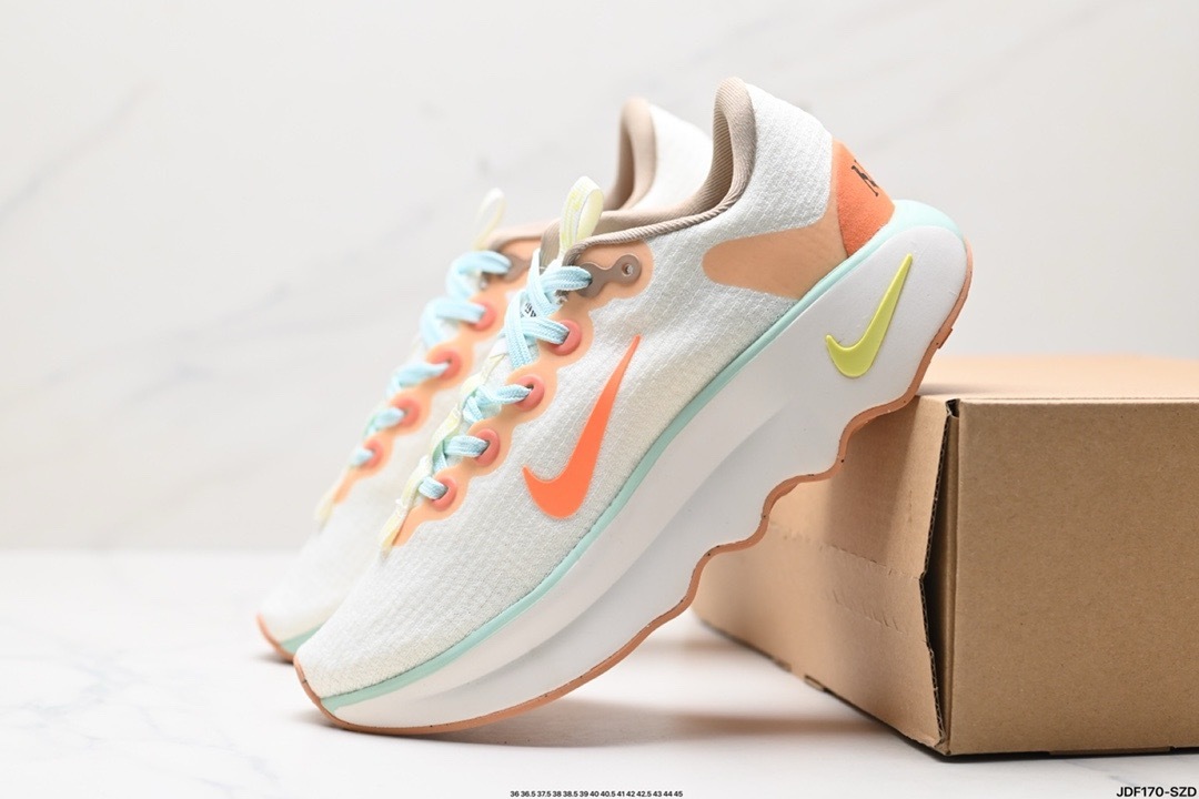 Nike MOTIVA