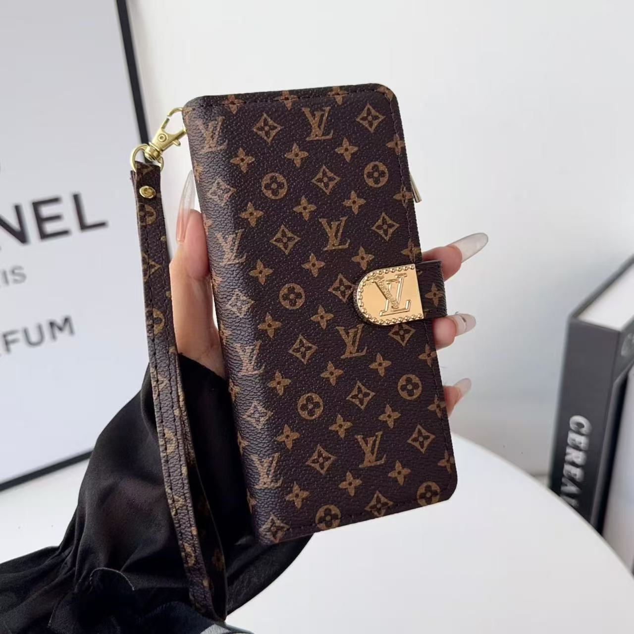 LV & GG Classic Monogram Flip Wallet Phone Case Multi Card Slots Zipper Purse With Wrist Strap
