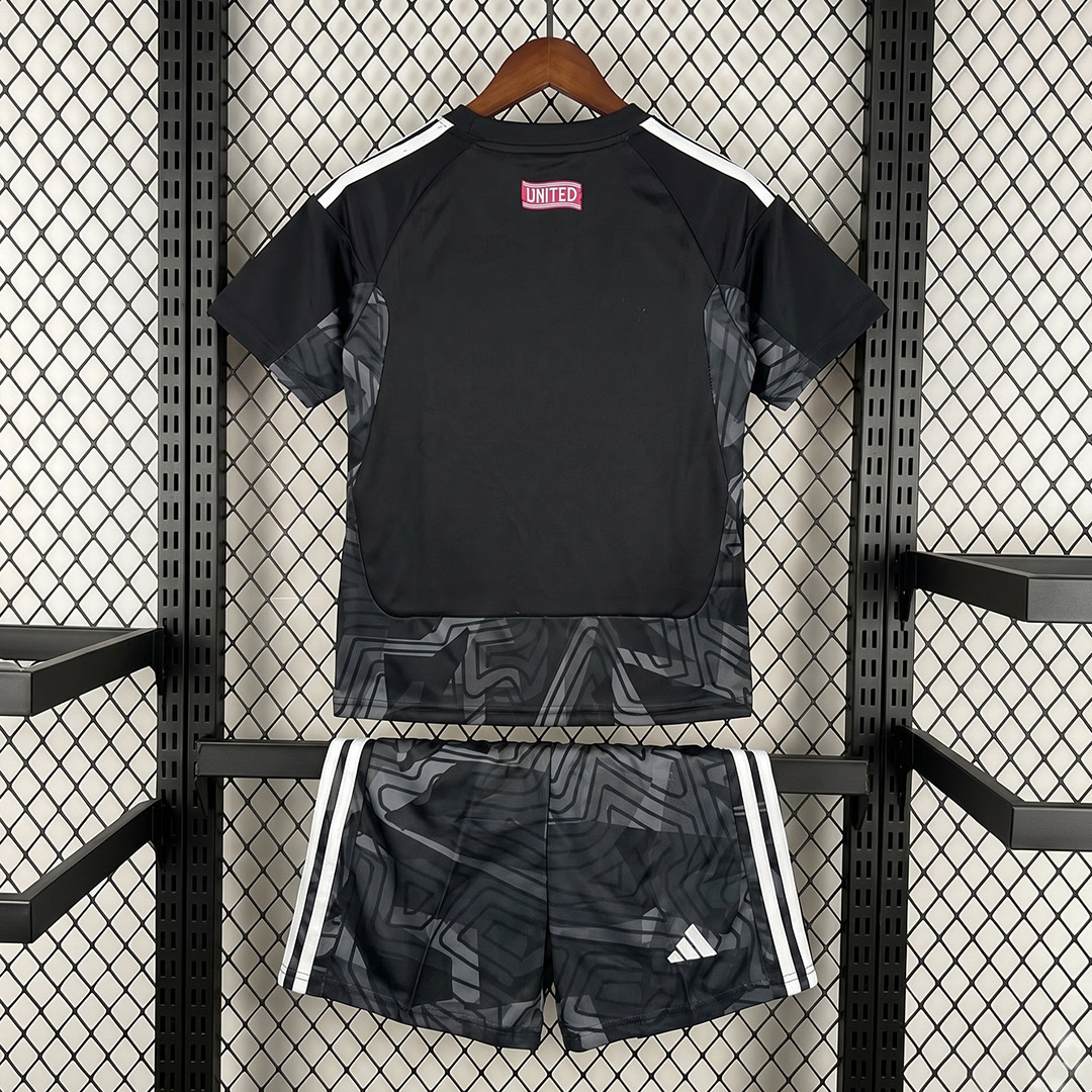 2026/27 Man Utd GK Kit 16-XXL