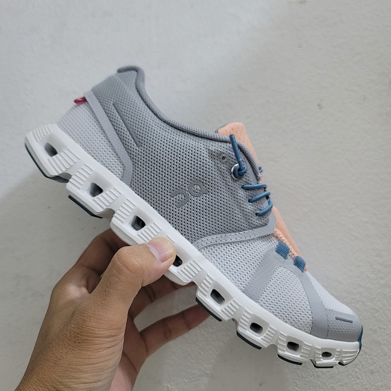 On Cloud 5 colour options