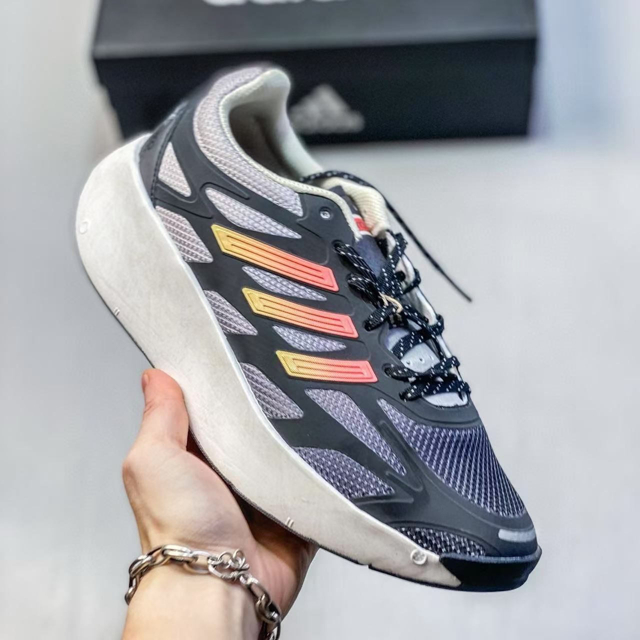 Adizero Aruku 5