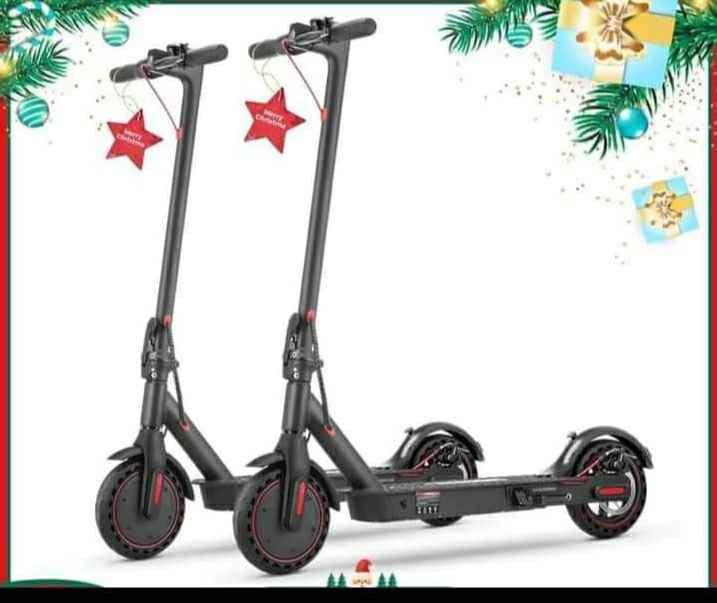 BRAND NEW AND BOXED ELECTRIC SCOOTER