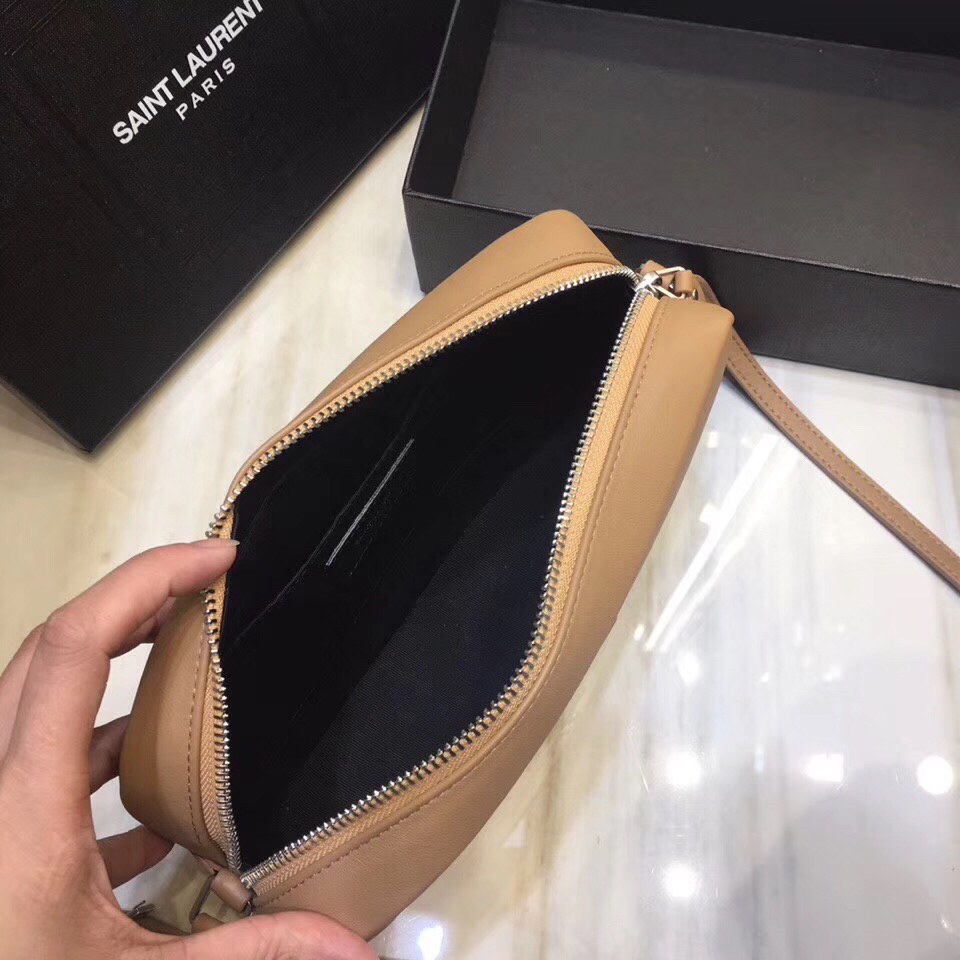 YSL Saint Laurent Monogram Bag detail 2
