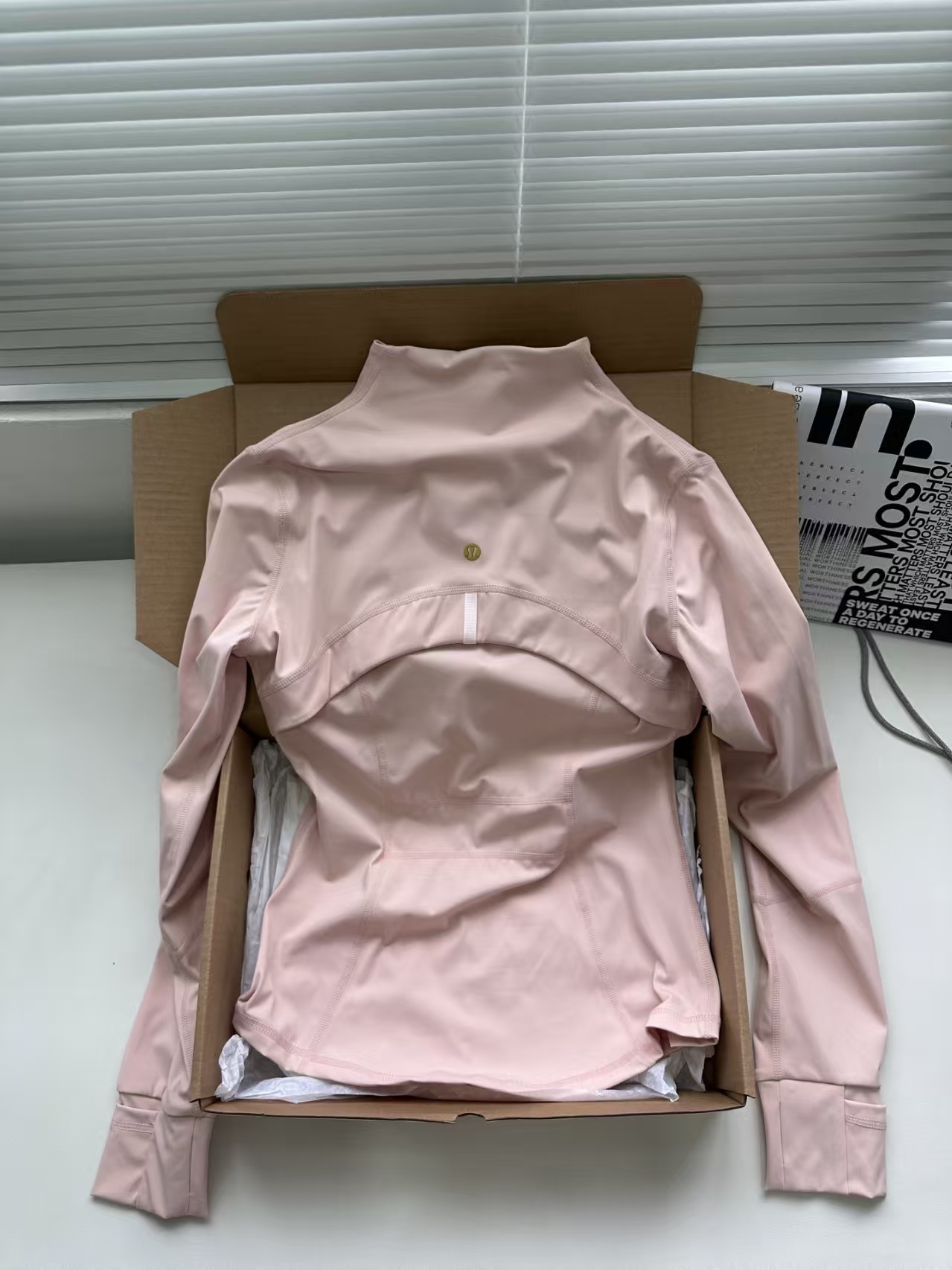 Lululemon high-end gold zipper yoga pants