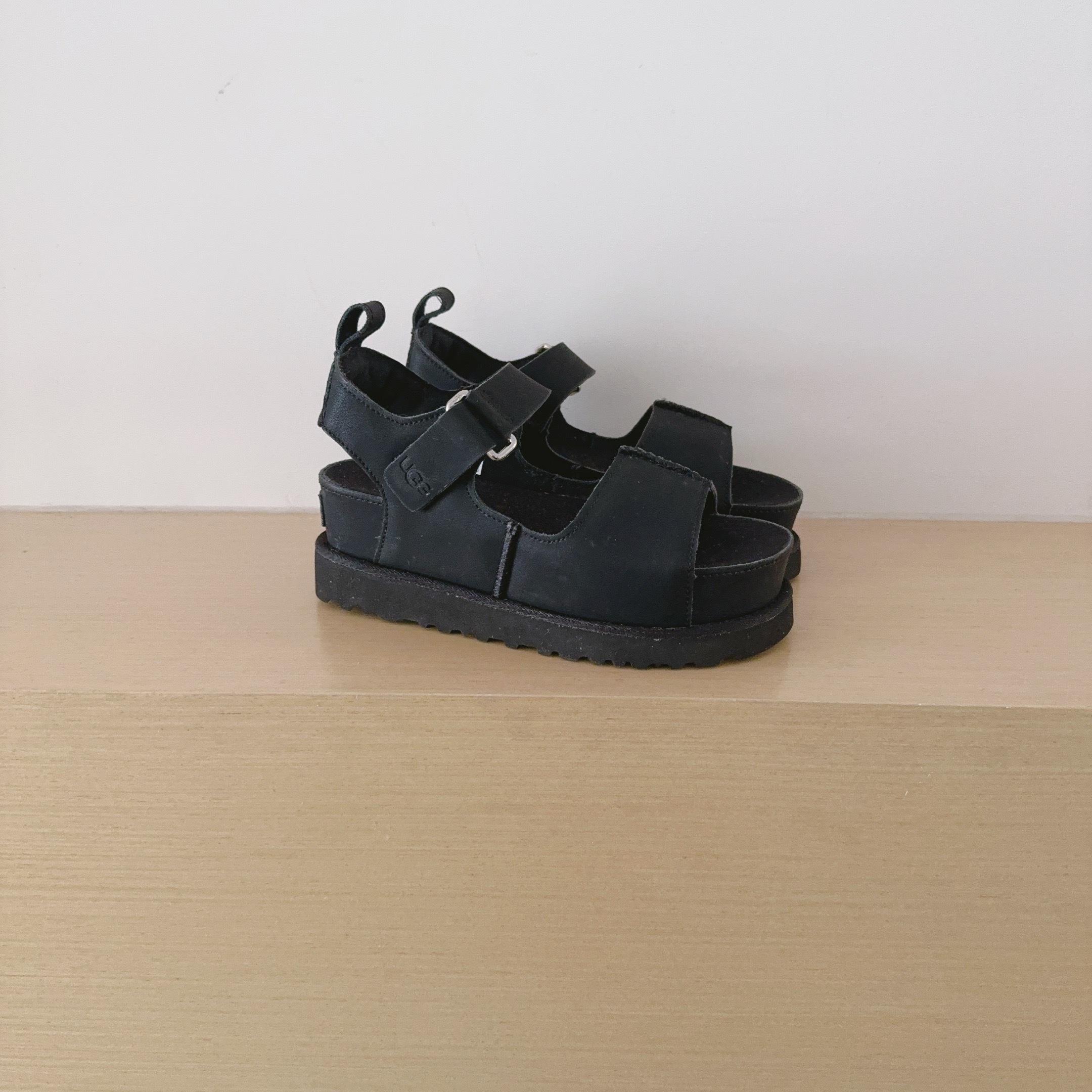 Center Seam Sandals