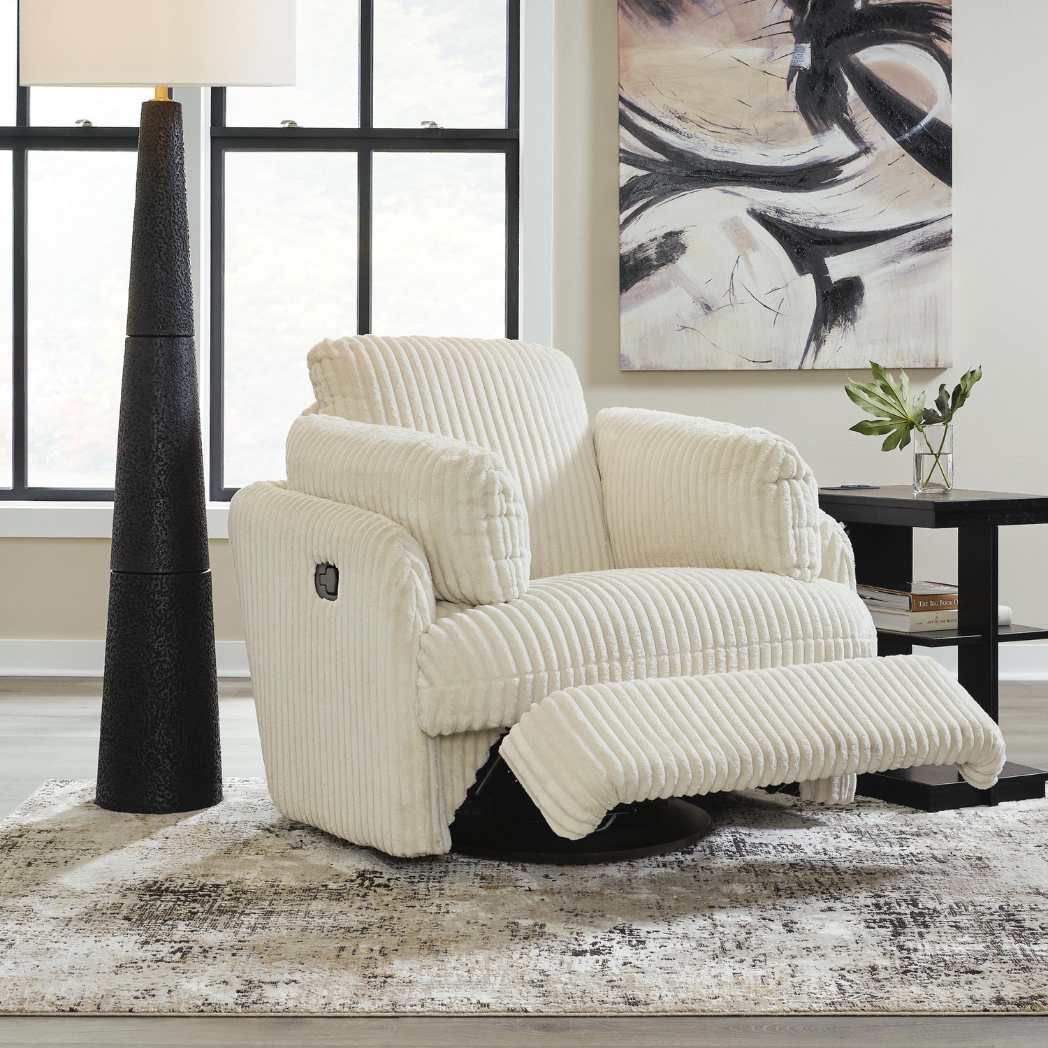 Tie-Breaker Manual Swivel Glider Recliner