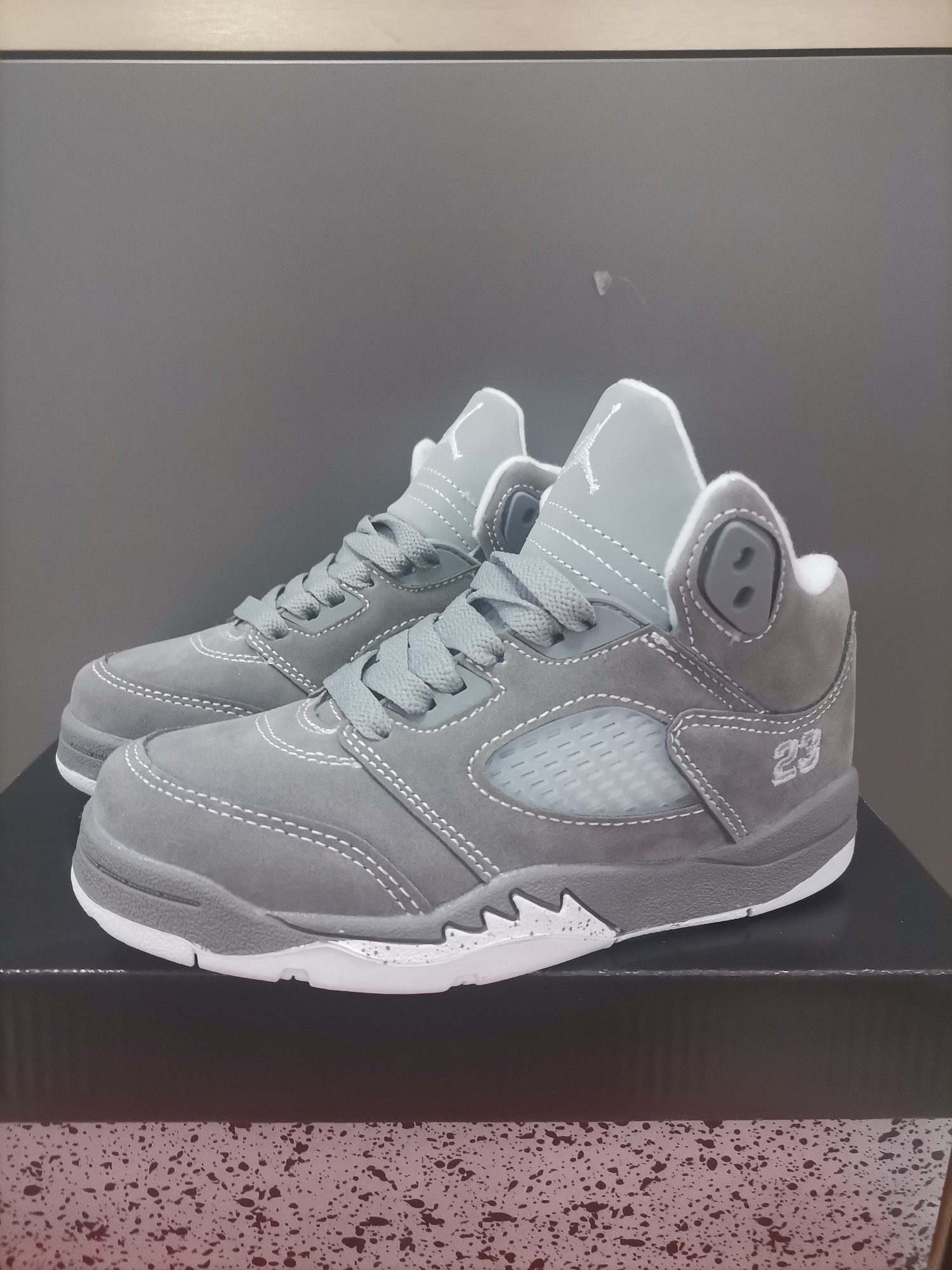 Kids AJ5