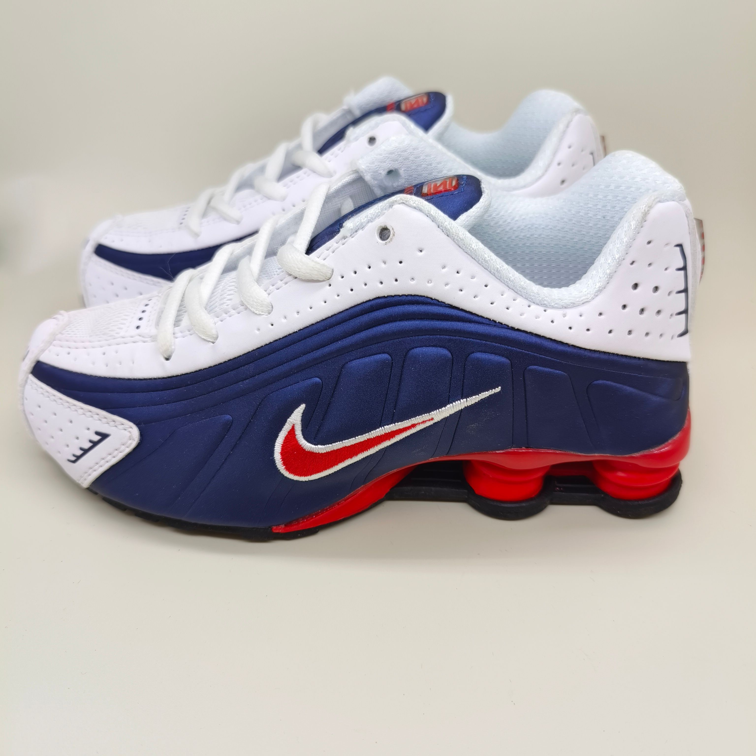 Kids Shoxr4