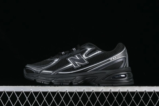 New Balance 740