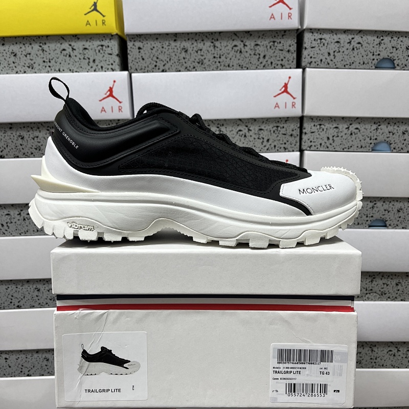 Moncler Trailgrip Gore-Tex 7