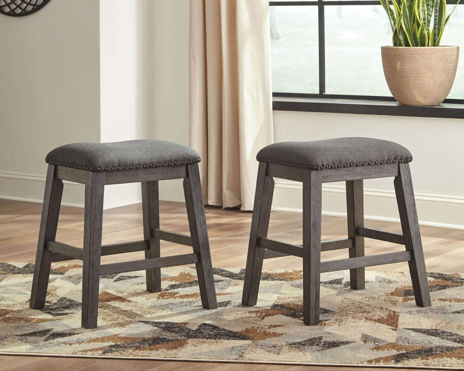 4 - Person Bar Furniture Counter Height Dining Set