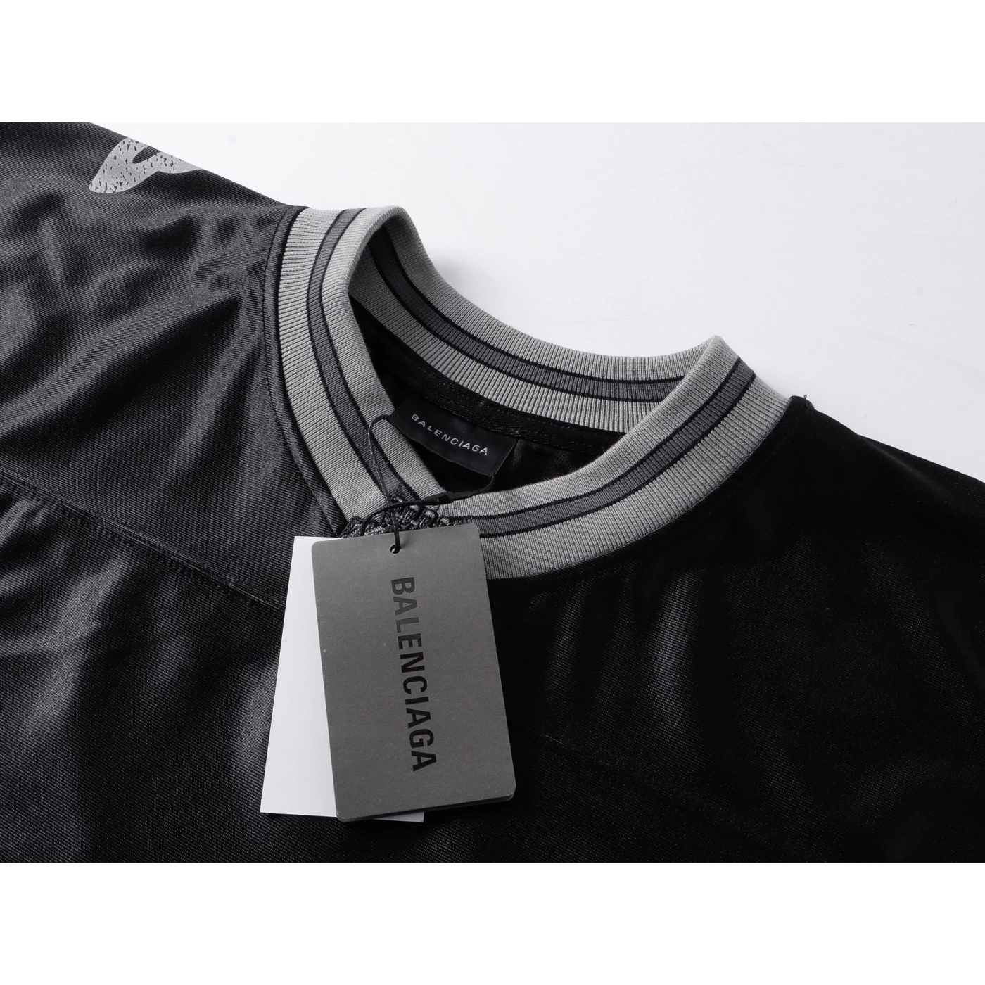 Balenciaga 3B Silhouette Ribbed V-neck Printed T-shirt Black/Blue/Gray