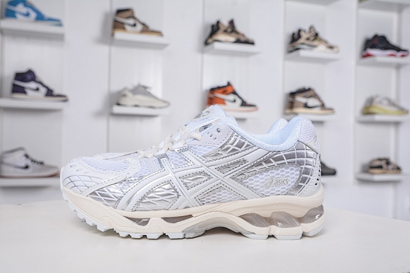 ASICS Running Shoes product