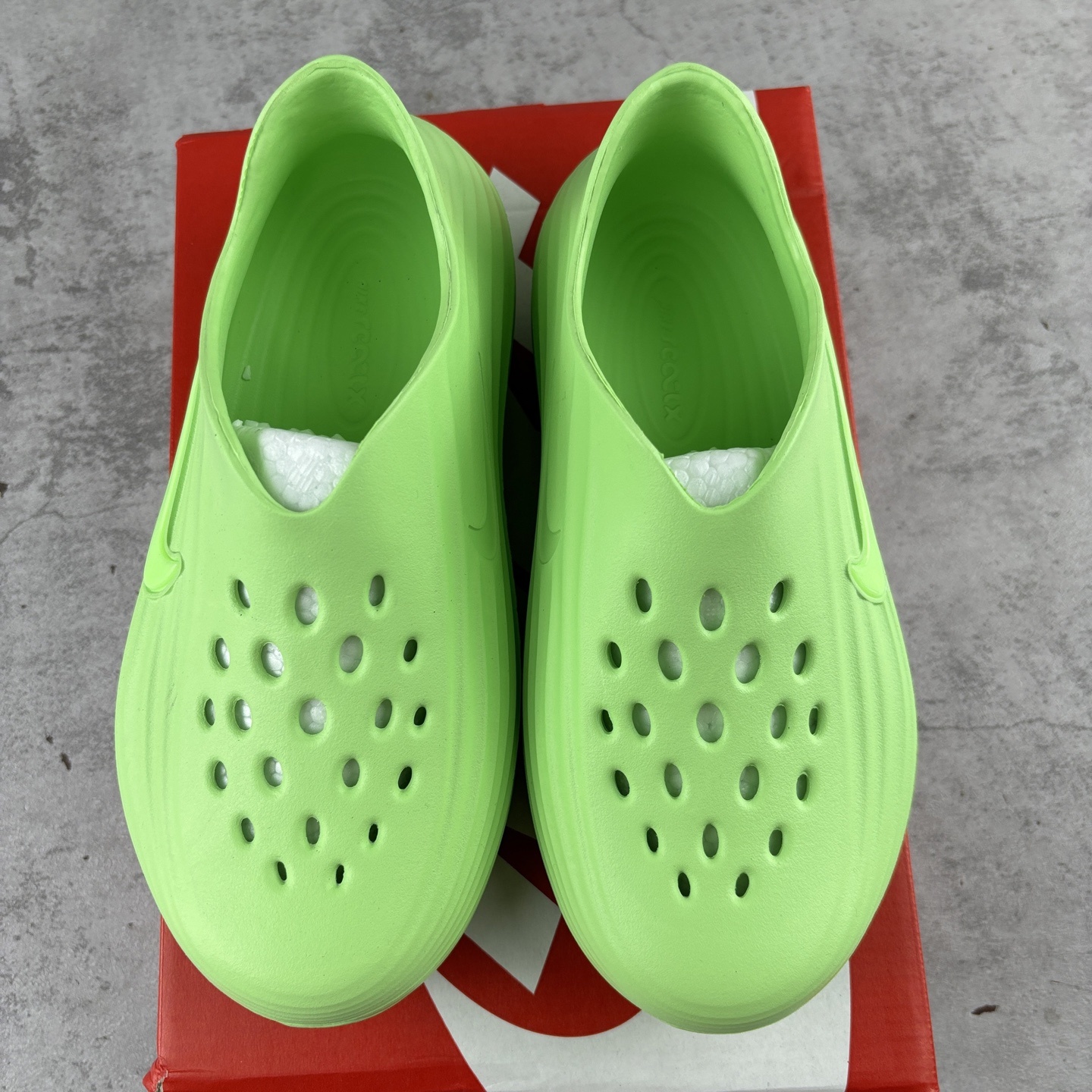 Nike ReactX Rejuven8 Sneakers detail 1