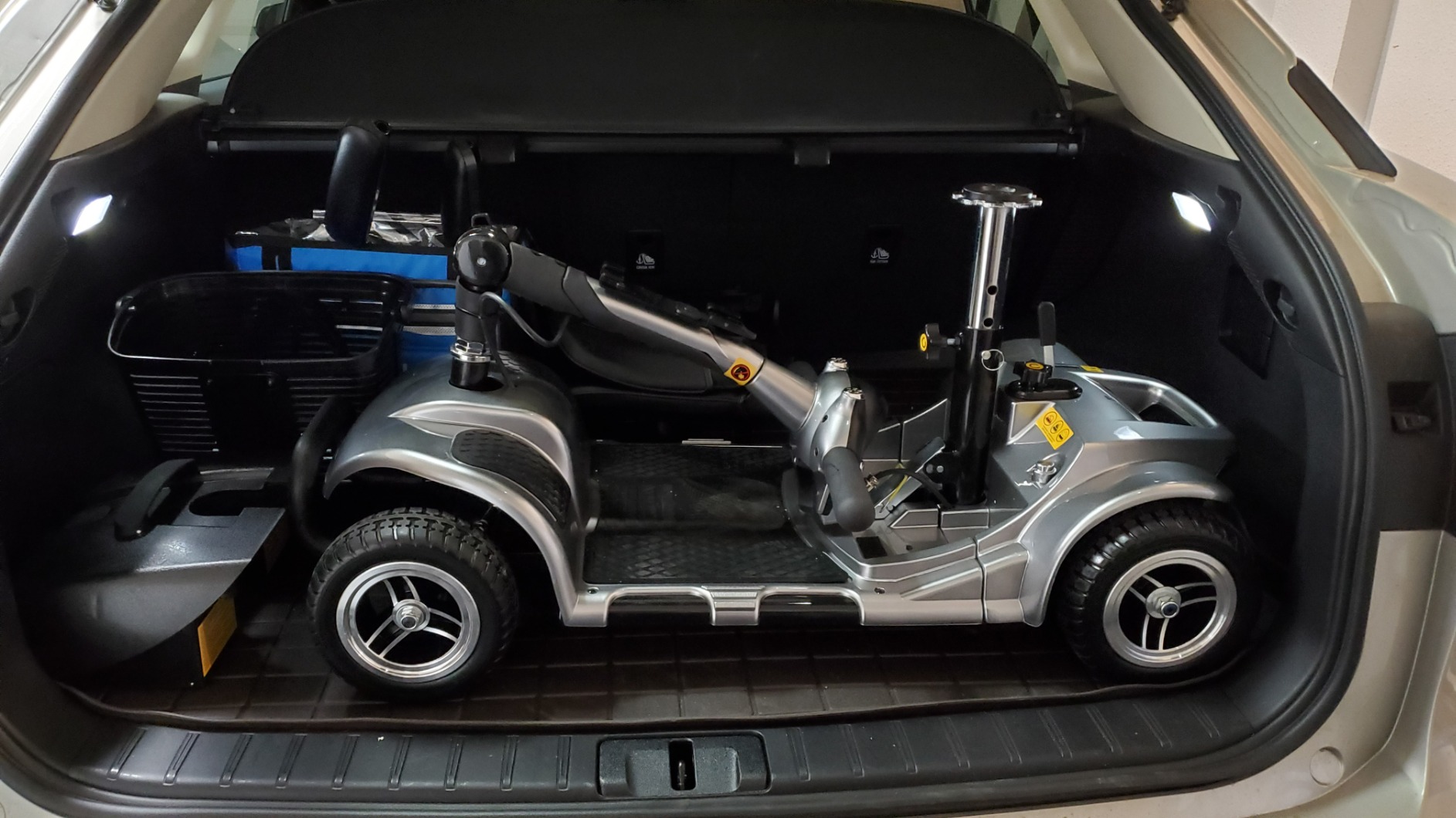Vive 4 Wheel Mobility Scooter - Electric Powered Wheelchair
