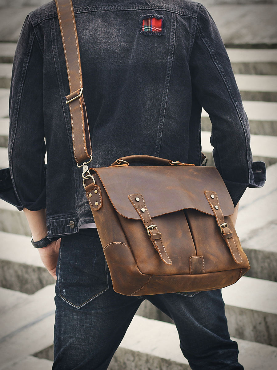 Vintage Full-Grain Leather Messenger Bag - Rugged Sophistication for the Modern Professional