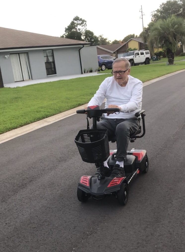 Drive Medical Drive Medical Scout Compact Travel Power Scooter