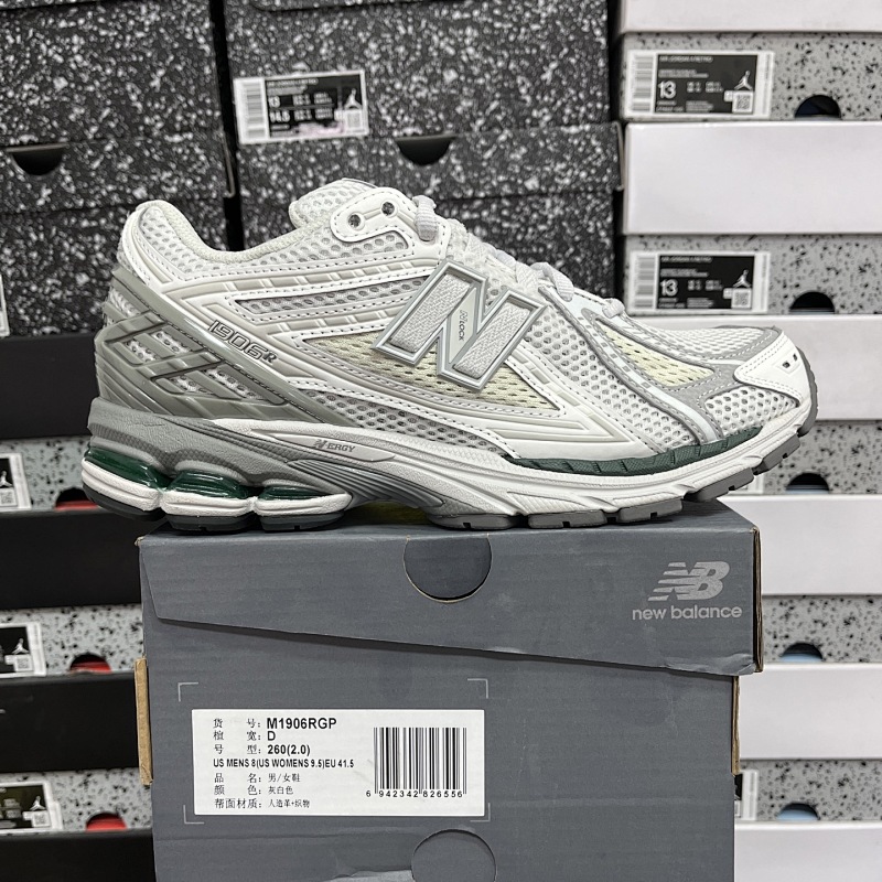 New Balance 1906 Sneakers